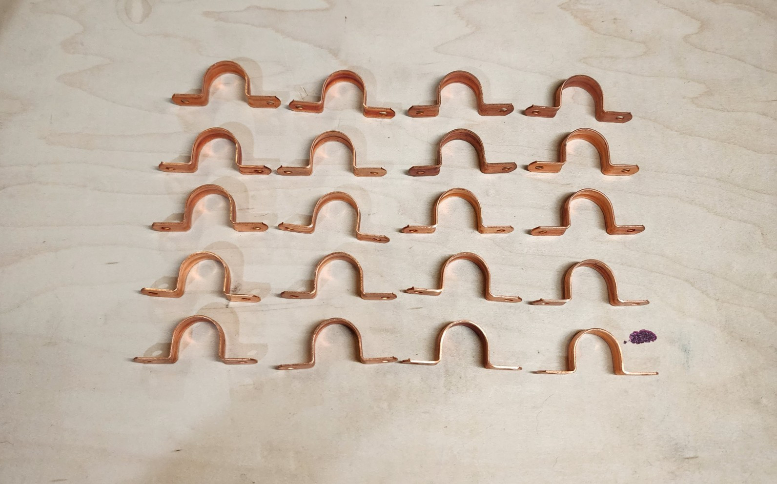 3/4" EPC COPPER PIPE STRAP LOT OF 20