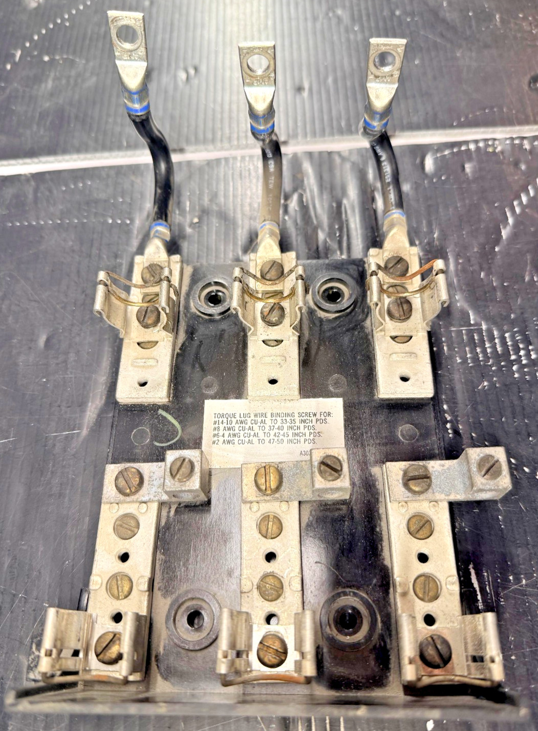 1 USED UNBRANDED 3-POLE FUSE BLOCK ***MAKE OFFER***