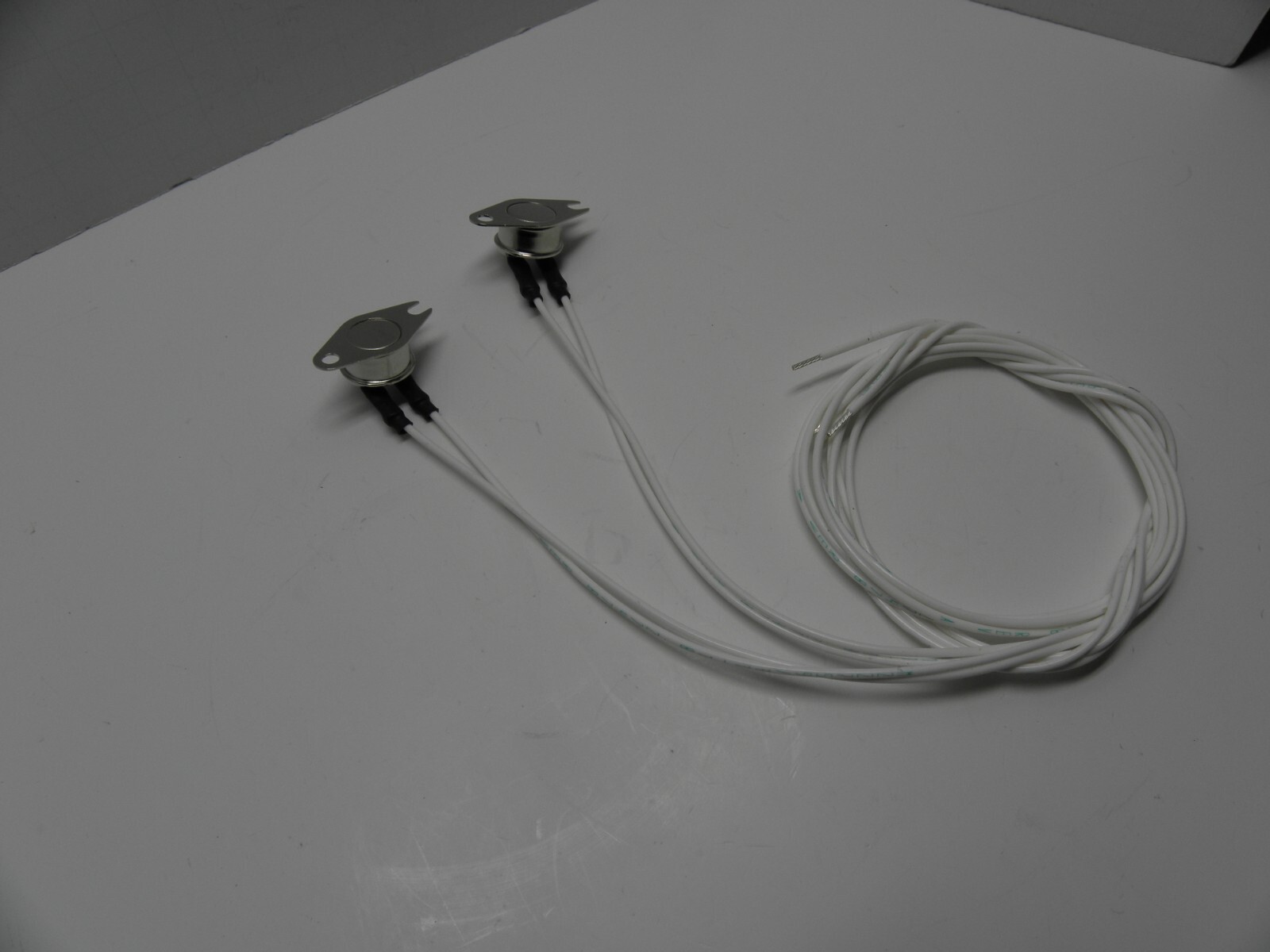 Sensata Technologies/KLIXON Temperature Switch 4344-357 Quant.-2