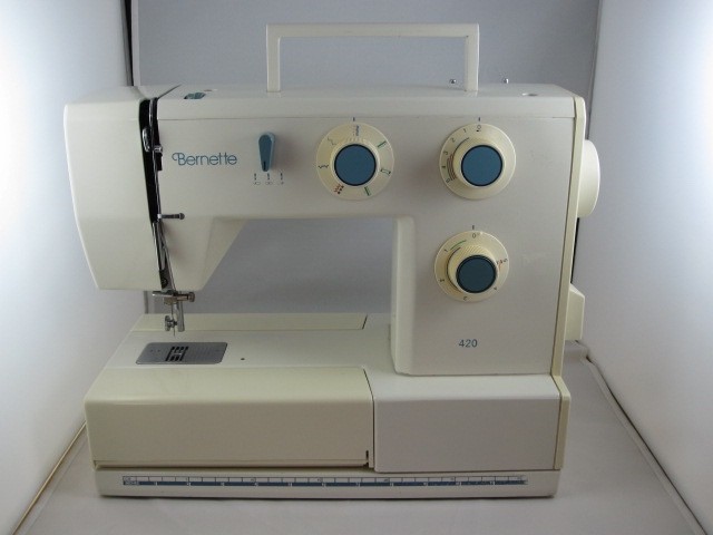 Bernette 420 sewing machine