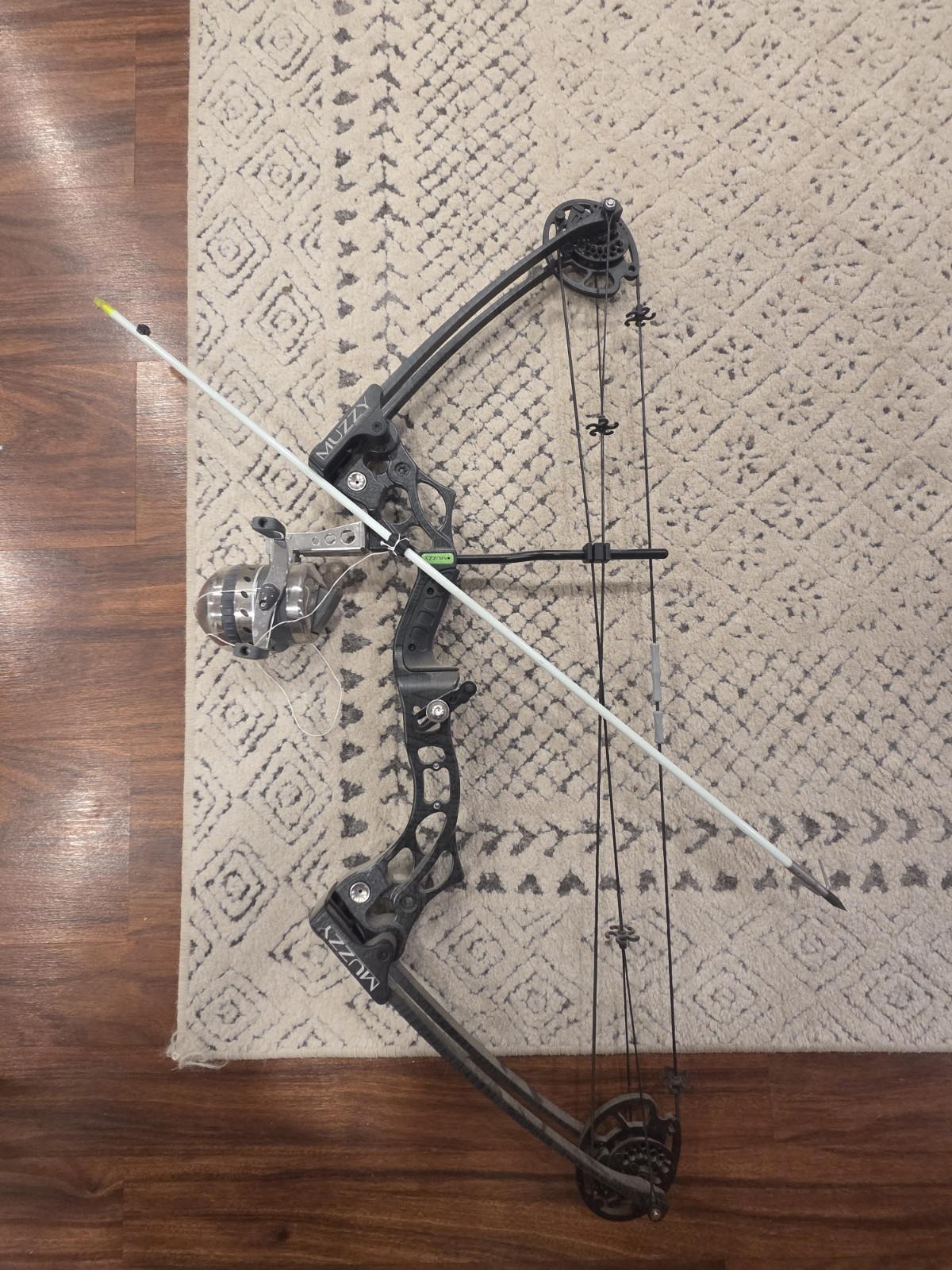 Muzzy Fishing Bow