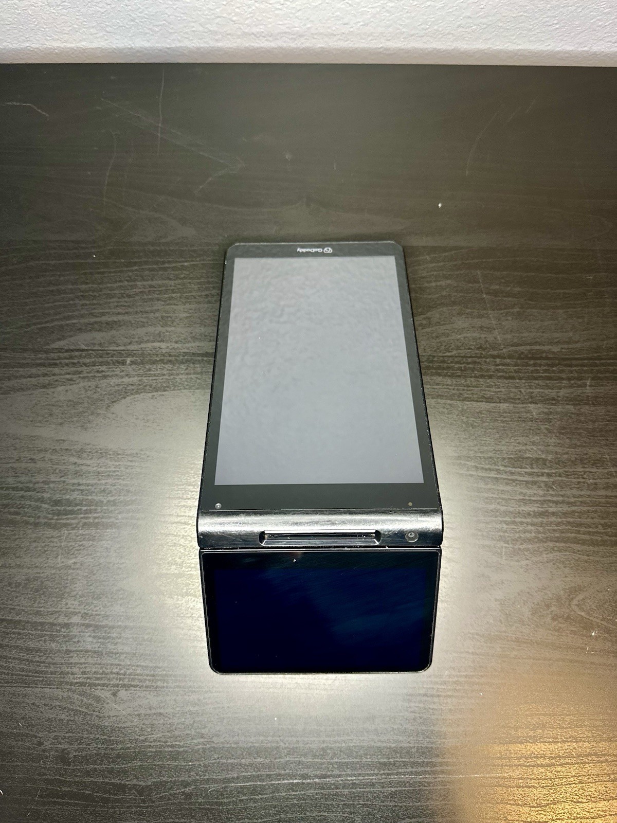 GoDaddy PST3 Poynt Smart Terminal - NEEDS FACTORY RESET