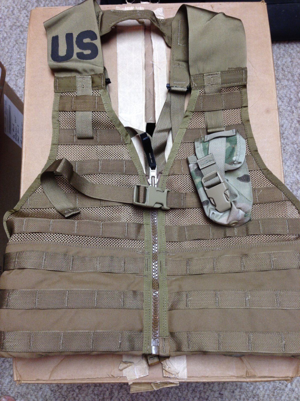Coyote MOLLE II Fighting Load Carrier, (FLC) BRAND NEW IN BAG!!