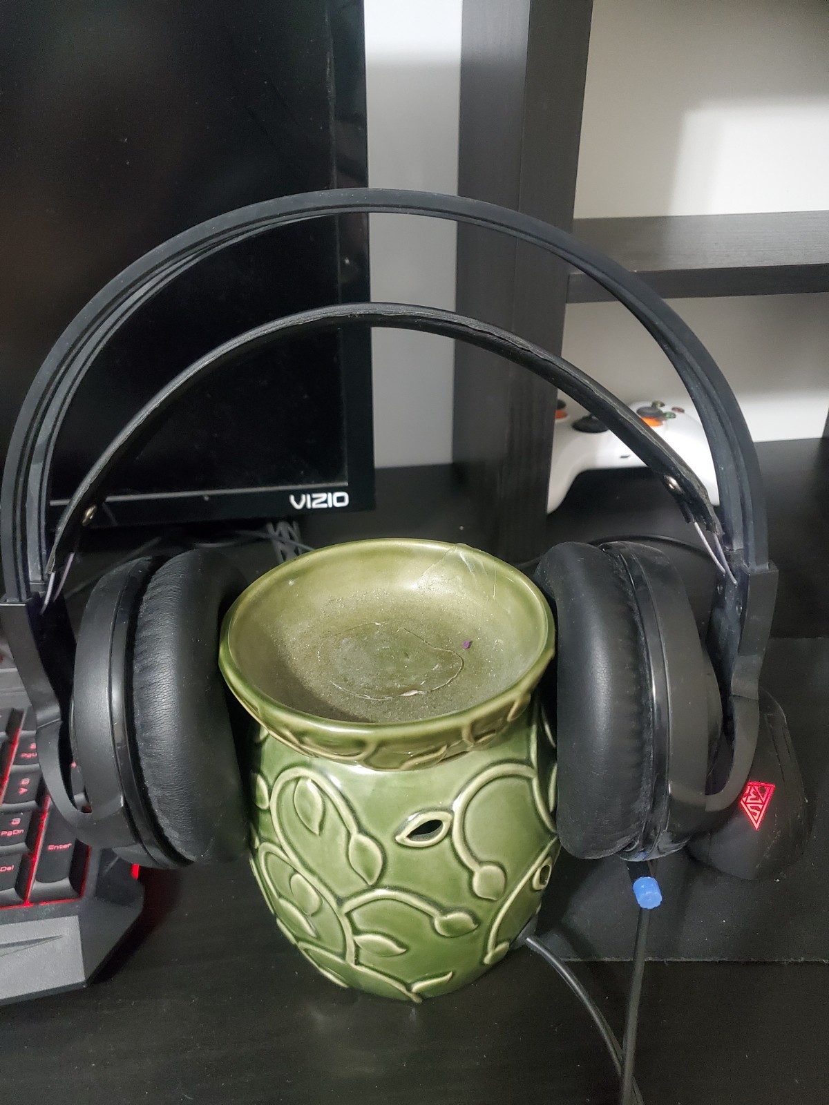 Gaming Headset Noise-Cancelling Microphone With Rainbow Lights for PC