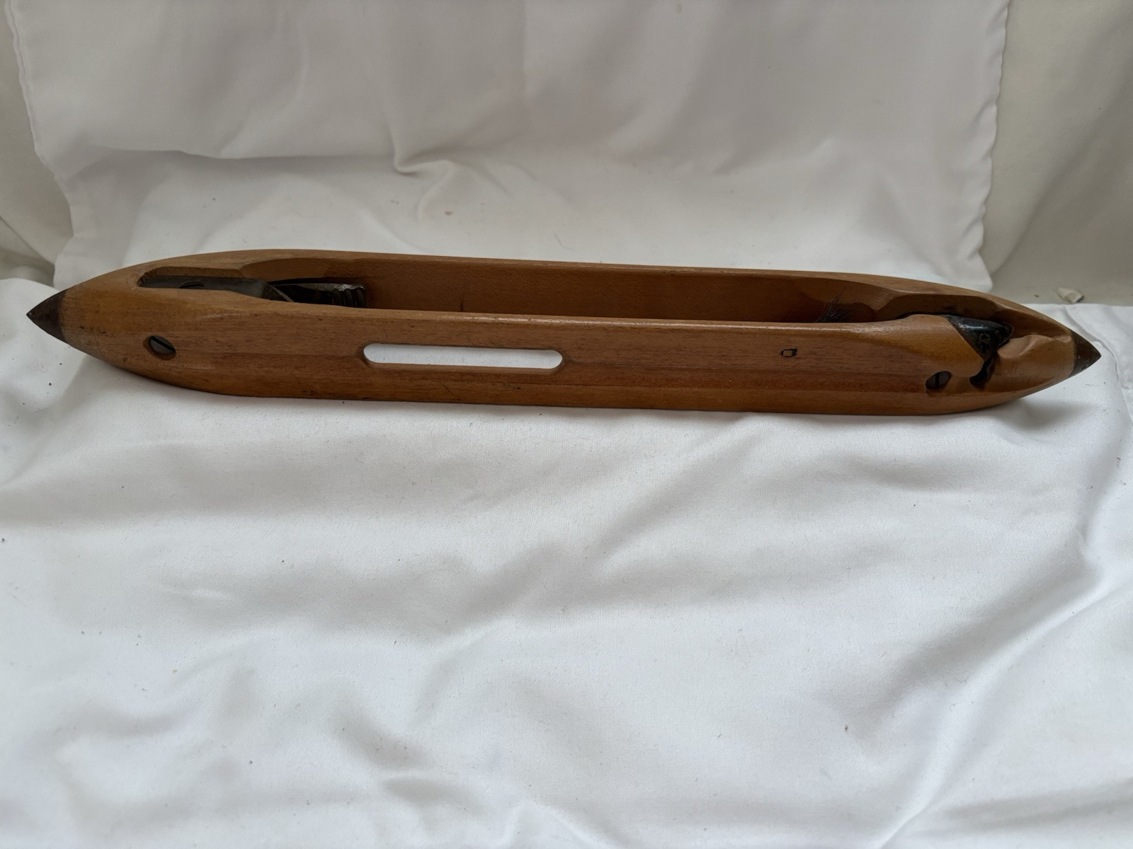 Vintage Shuttle Wooden Textile Weaving Loom Draper 12606V 16"