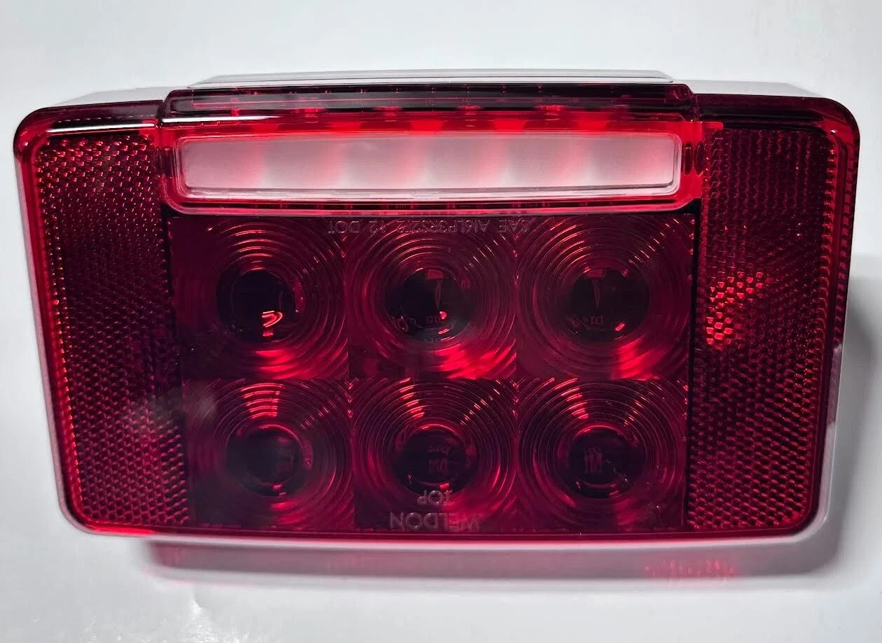4095878C93 Genuine International Tail Stop Light RH/S OEM - New 4095878C92