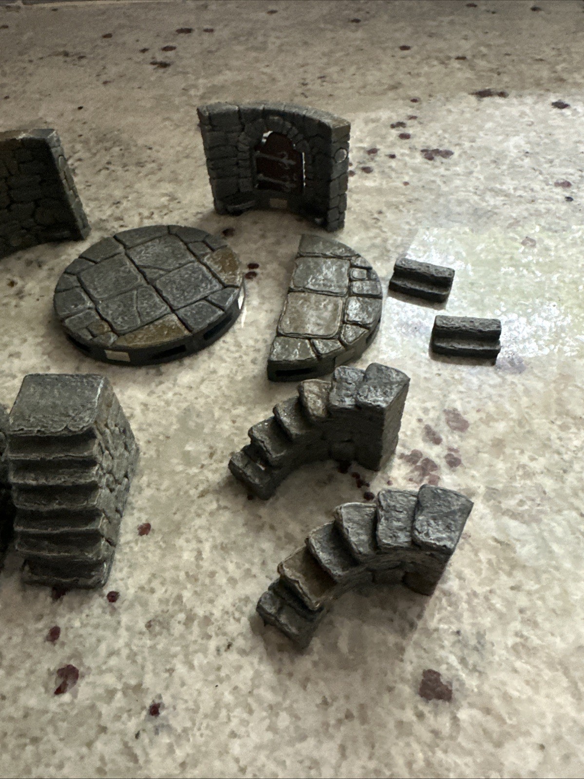 Dwarven Forge - Castle Fieldstone 4in Tower Addition A Must Have