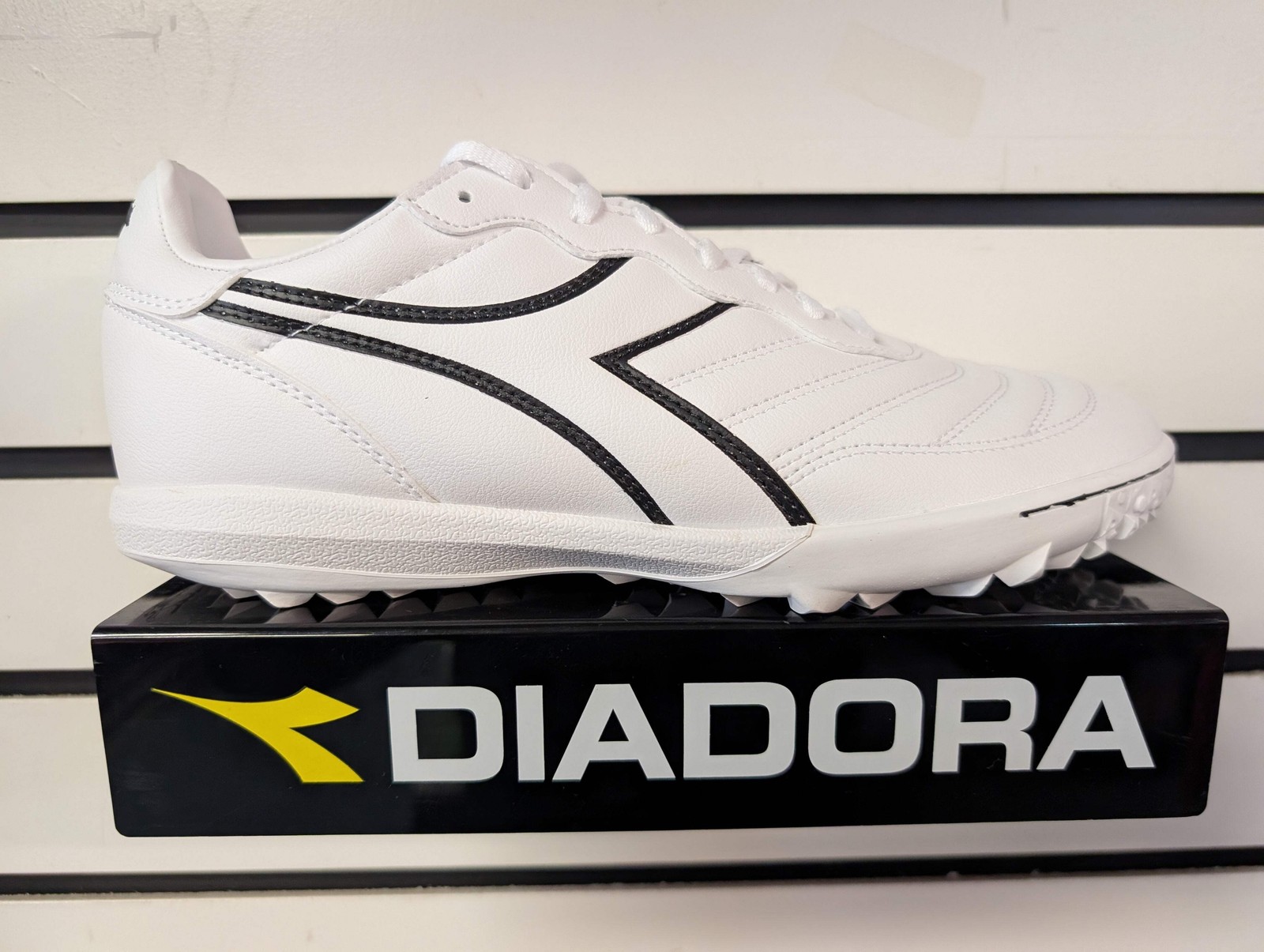 Diadora Brasil R TFR Soccer Turf Soccer Shoes White