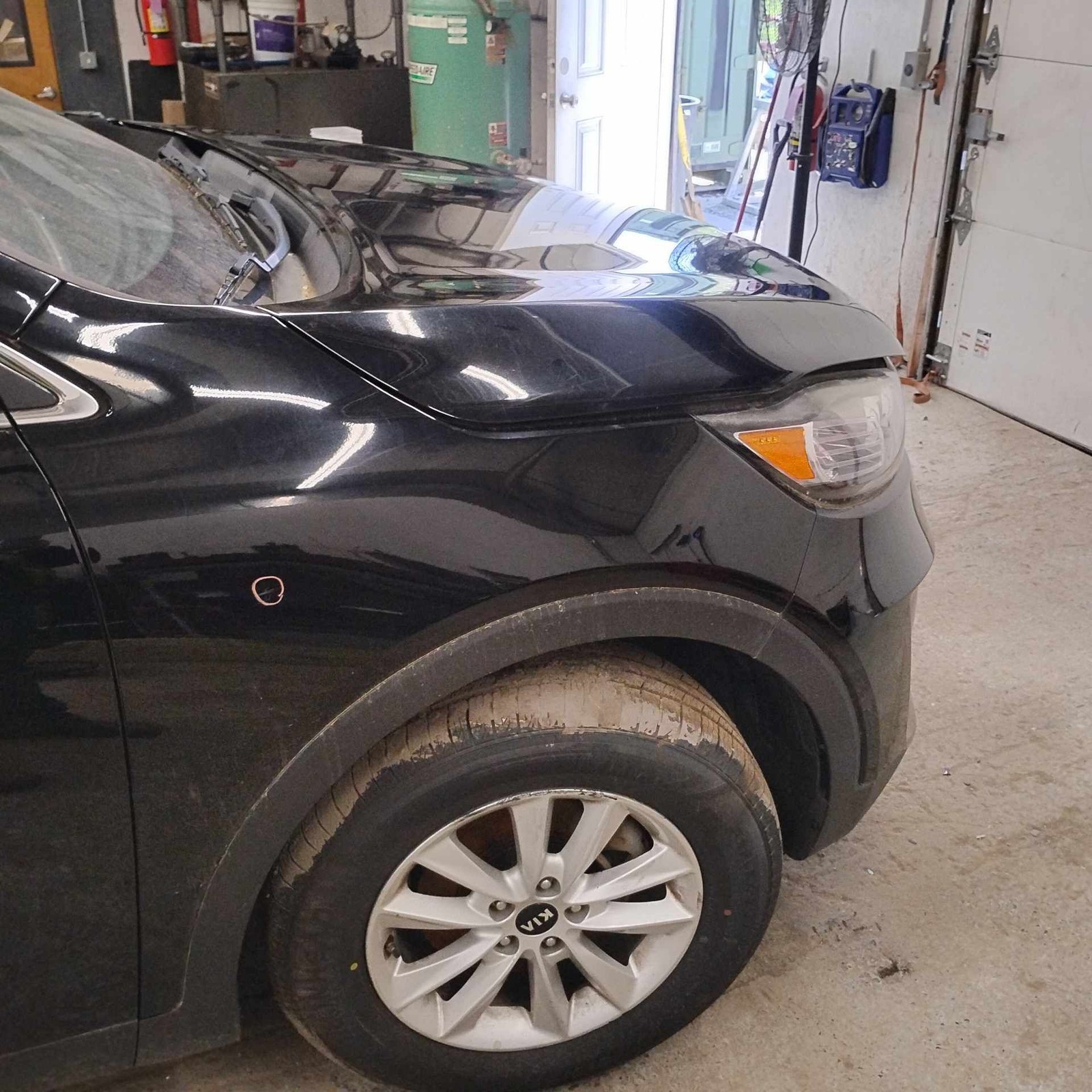 Spindle Knuckle Front KIA SORENTO Left 19 20