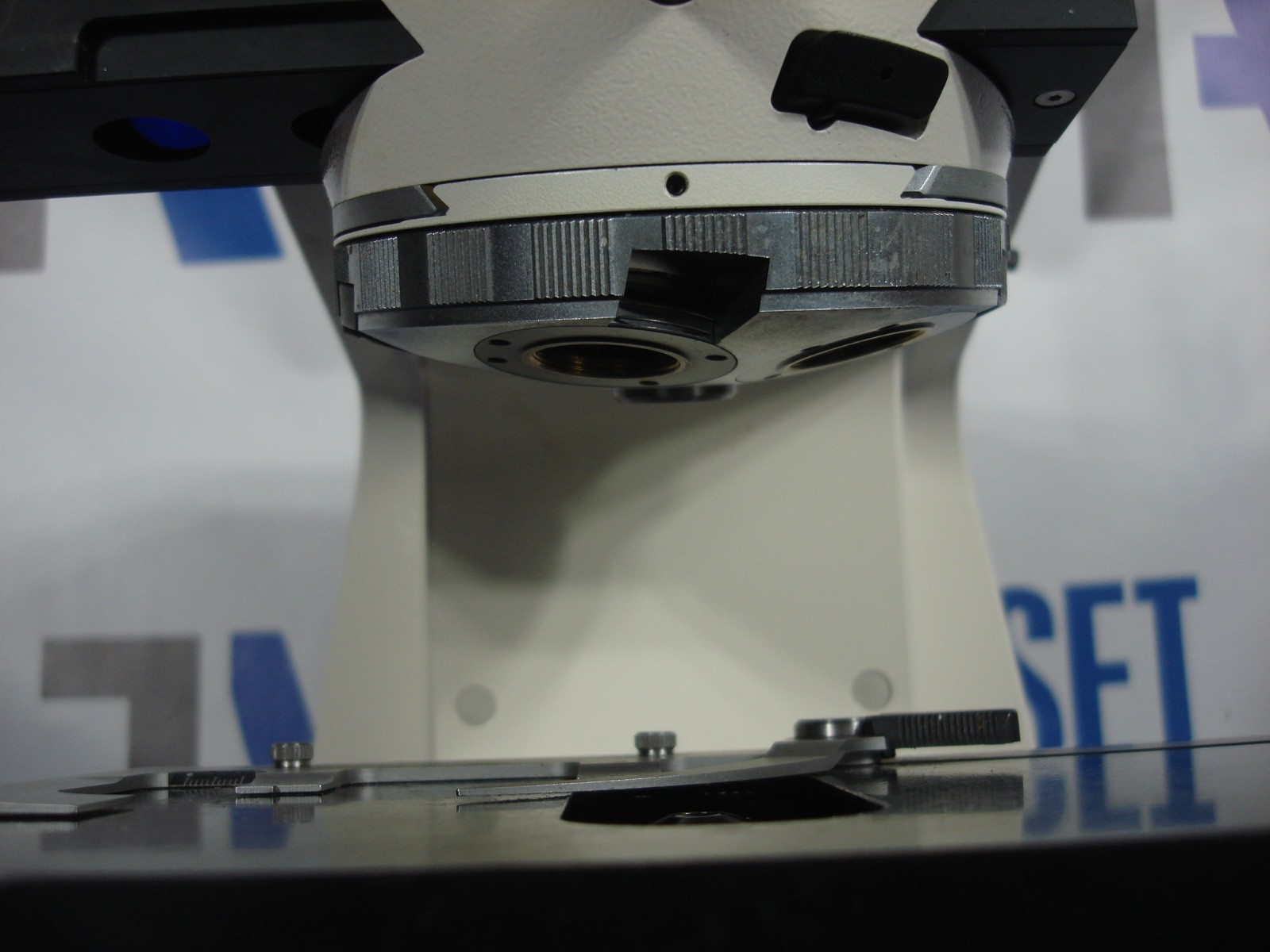 Zeiss Axioplan EL-Einsatz Upright Flourescence Microscope NO Objectives