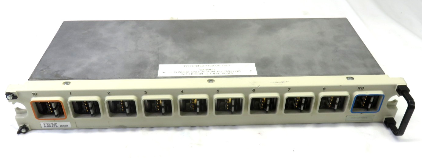 IBM 8228-23-F9069 8 Port Token Ring 6091014, FOR PARTS/ REPAIR