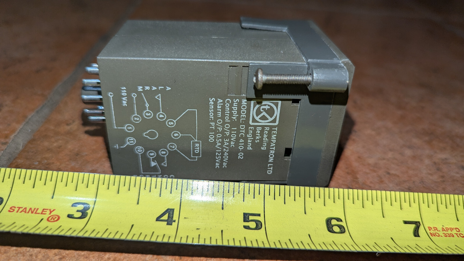 (1) Cincinnati Tempatron Temperature Controller DT410-02 NIB