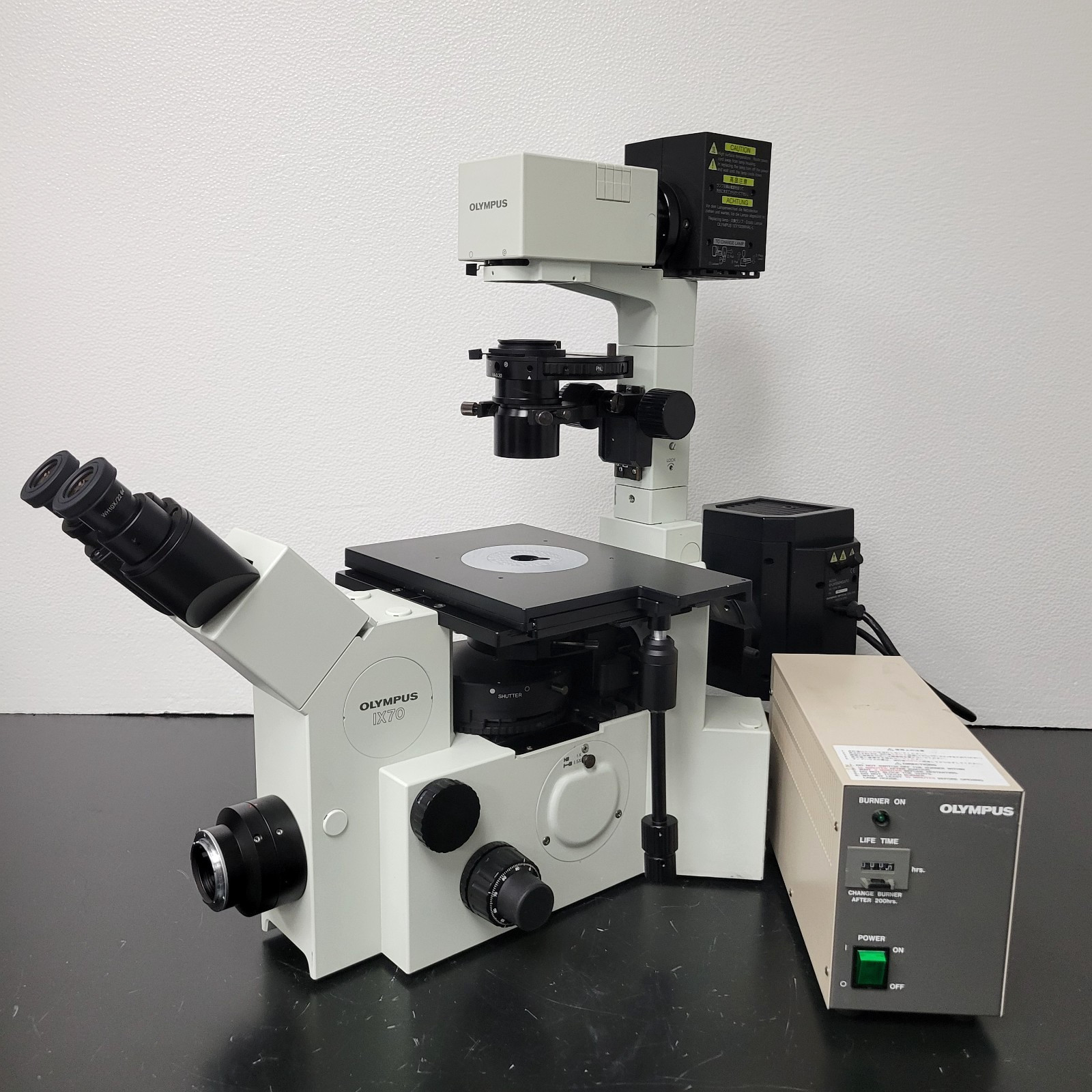 Olympus Microscope IX70 with Fluorescence and Phase Contrast