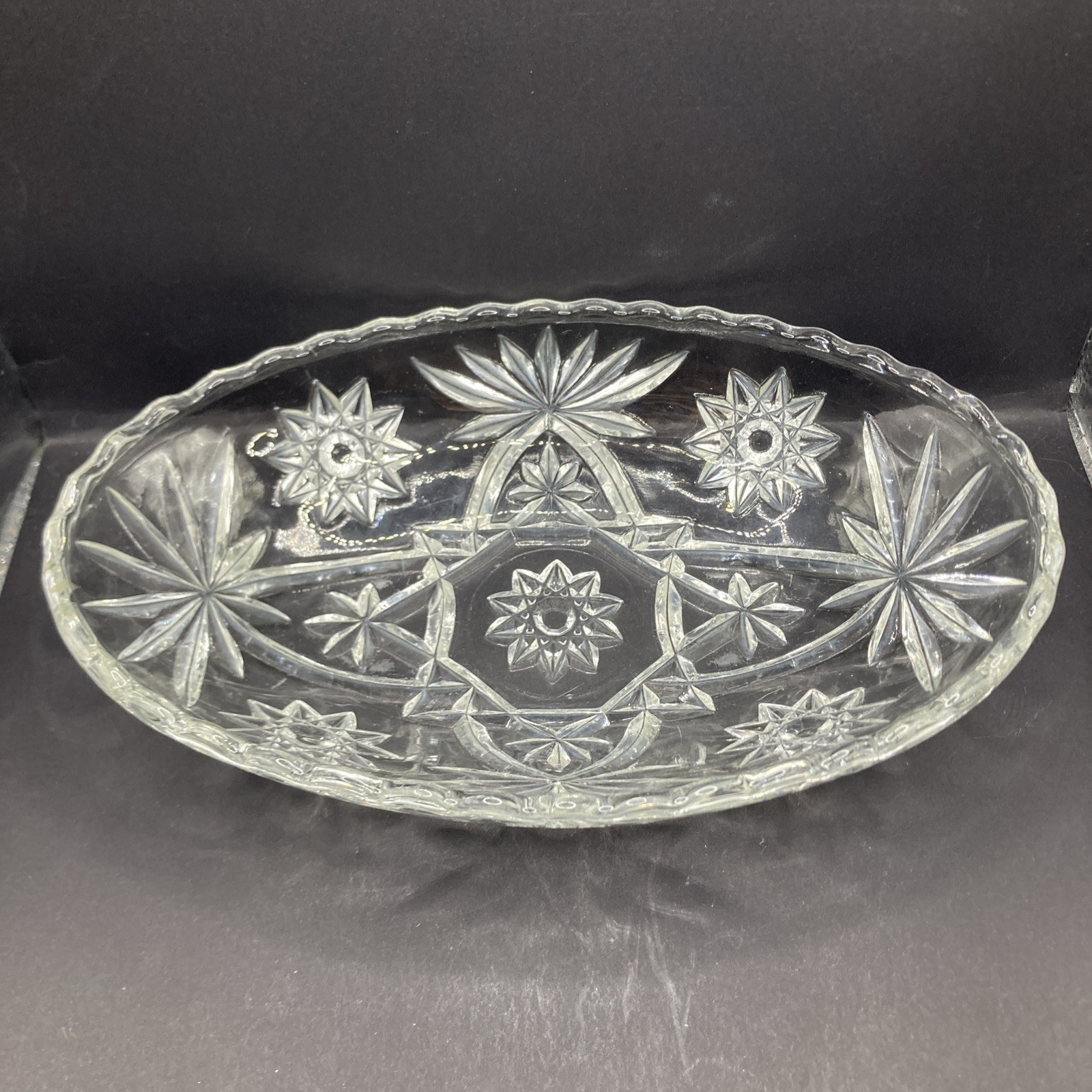 Vtg Anchor Hocking Engraved Clear Crystal Oval Nut Candy Relish Dish 9” x 5.75”