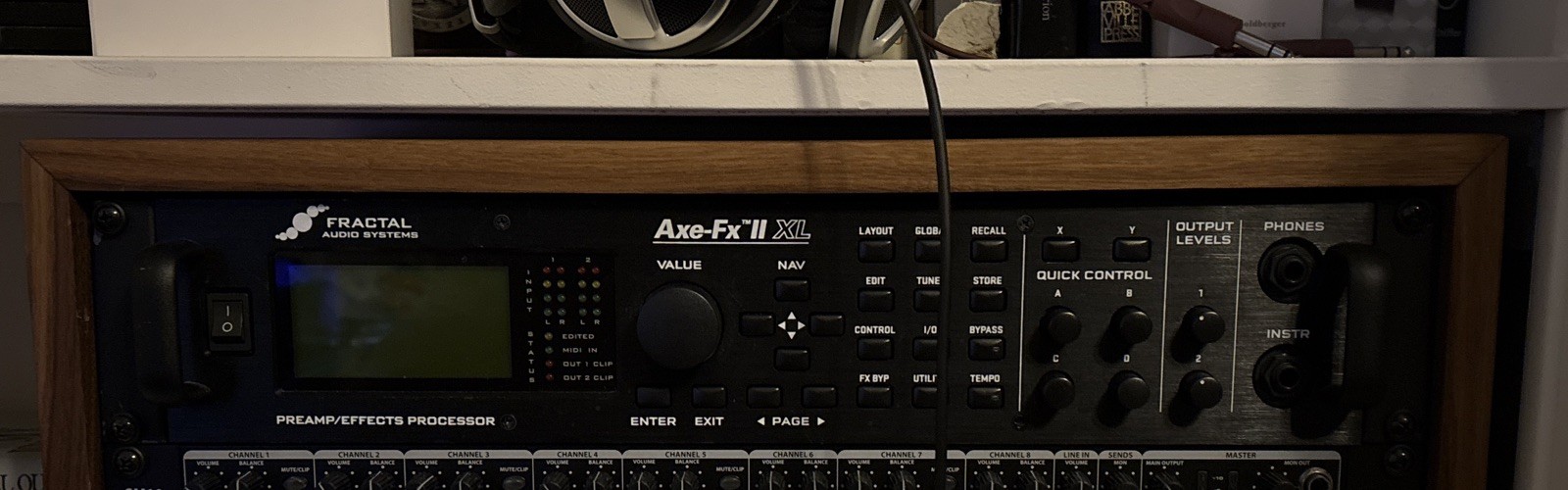 Fractal Audio Systems Axe-Fx II XL Preamp/Effects Processor