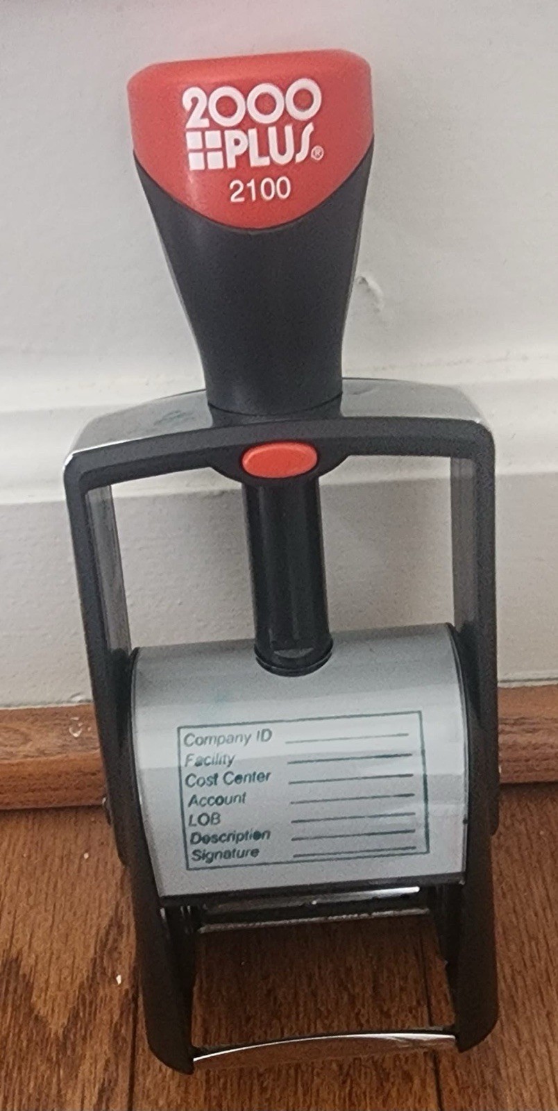 2000 Plus Classic Line 2100 self-inking stamp