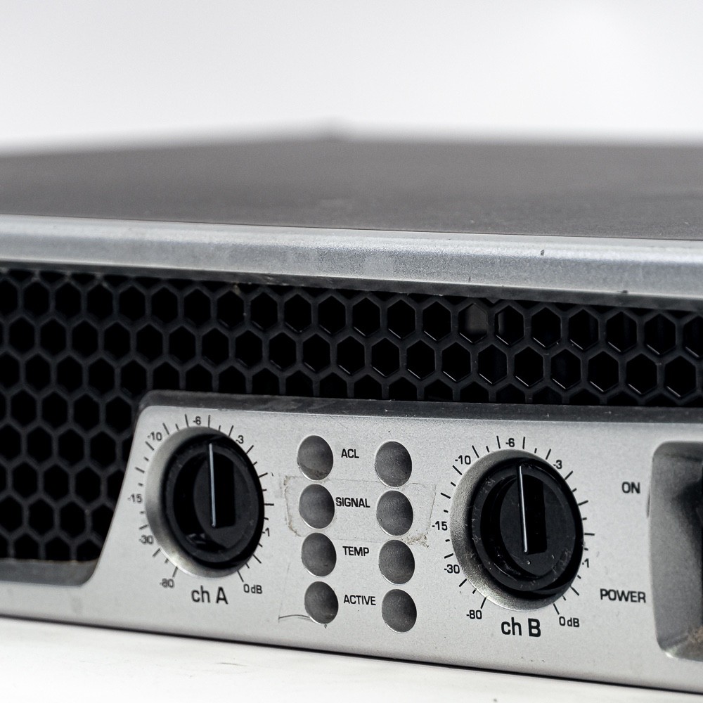 Crest Audio CC 1800 2 Channel Power Amplifier (2RU)
