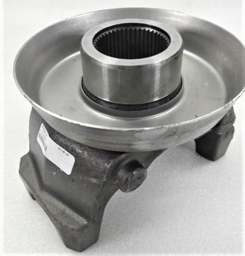 Freightliner 1810 Half End Yoke - P/N  WWS 18TYS38-8A