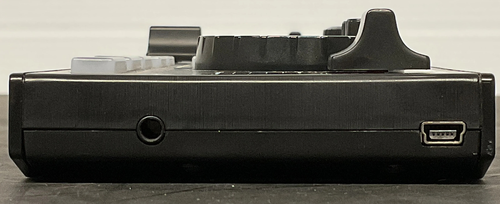 Numark 2-ch Compact USB DJ Controller