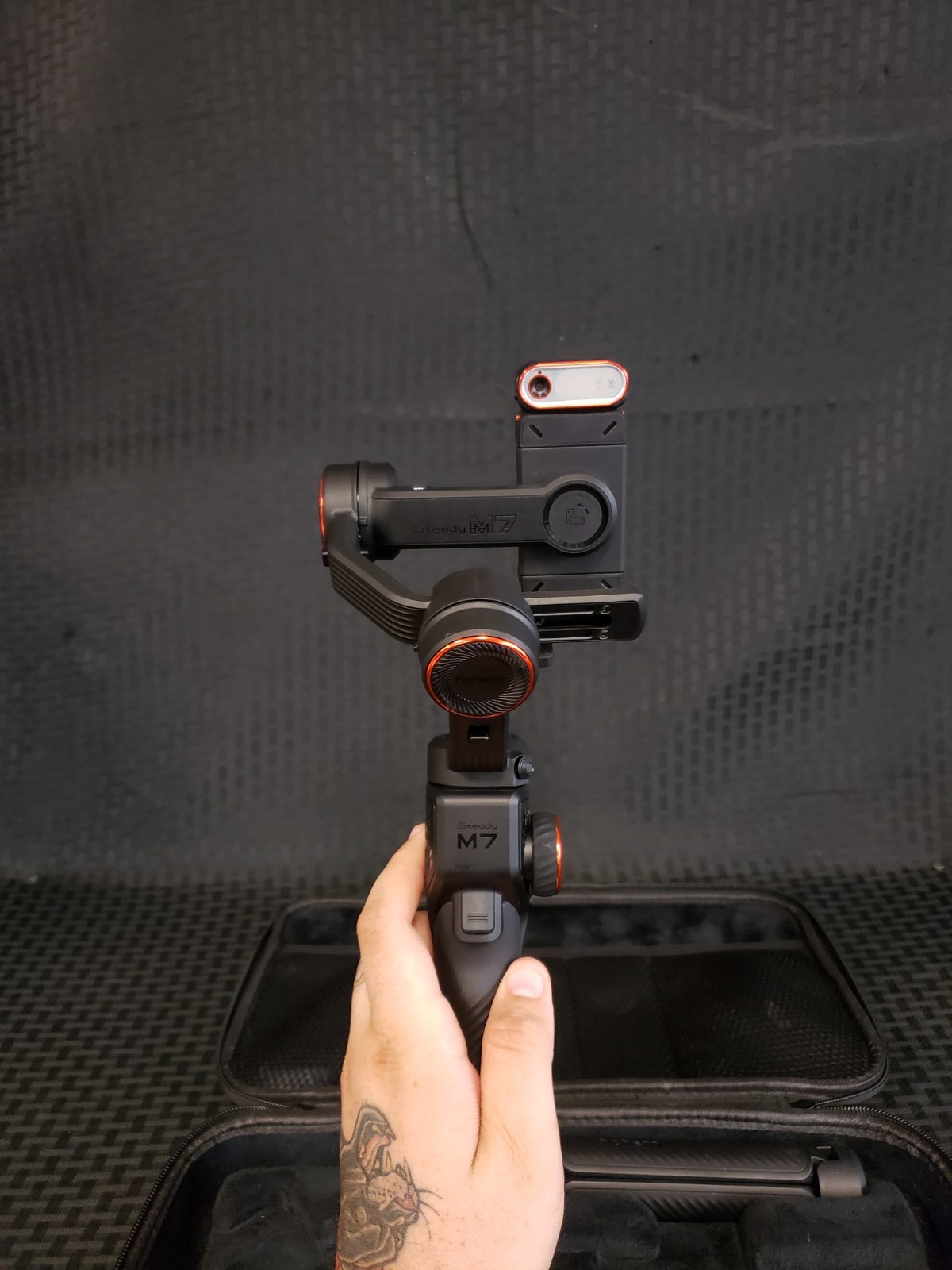 514530 - Hohem Isteady M7 Gimbal W/ Case & Extras