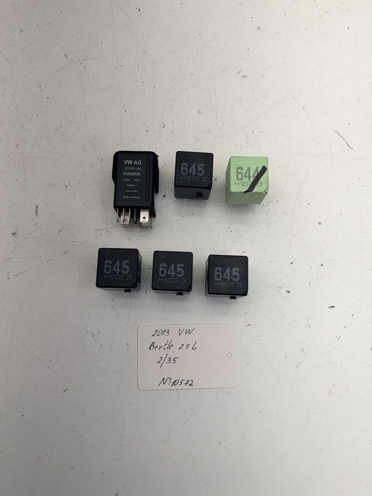 2012-2018 Volkswagen Beetle Fuse Relay OEM.