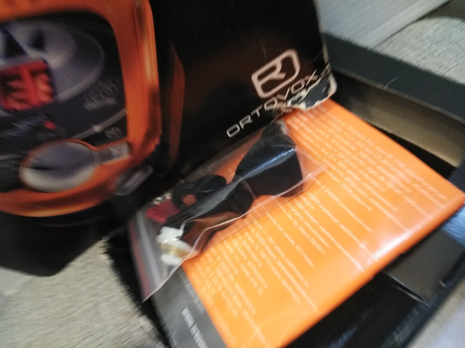 Ortovox d3 Digital Avalanche Transceiver With Chest Strap, case, box manual