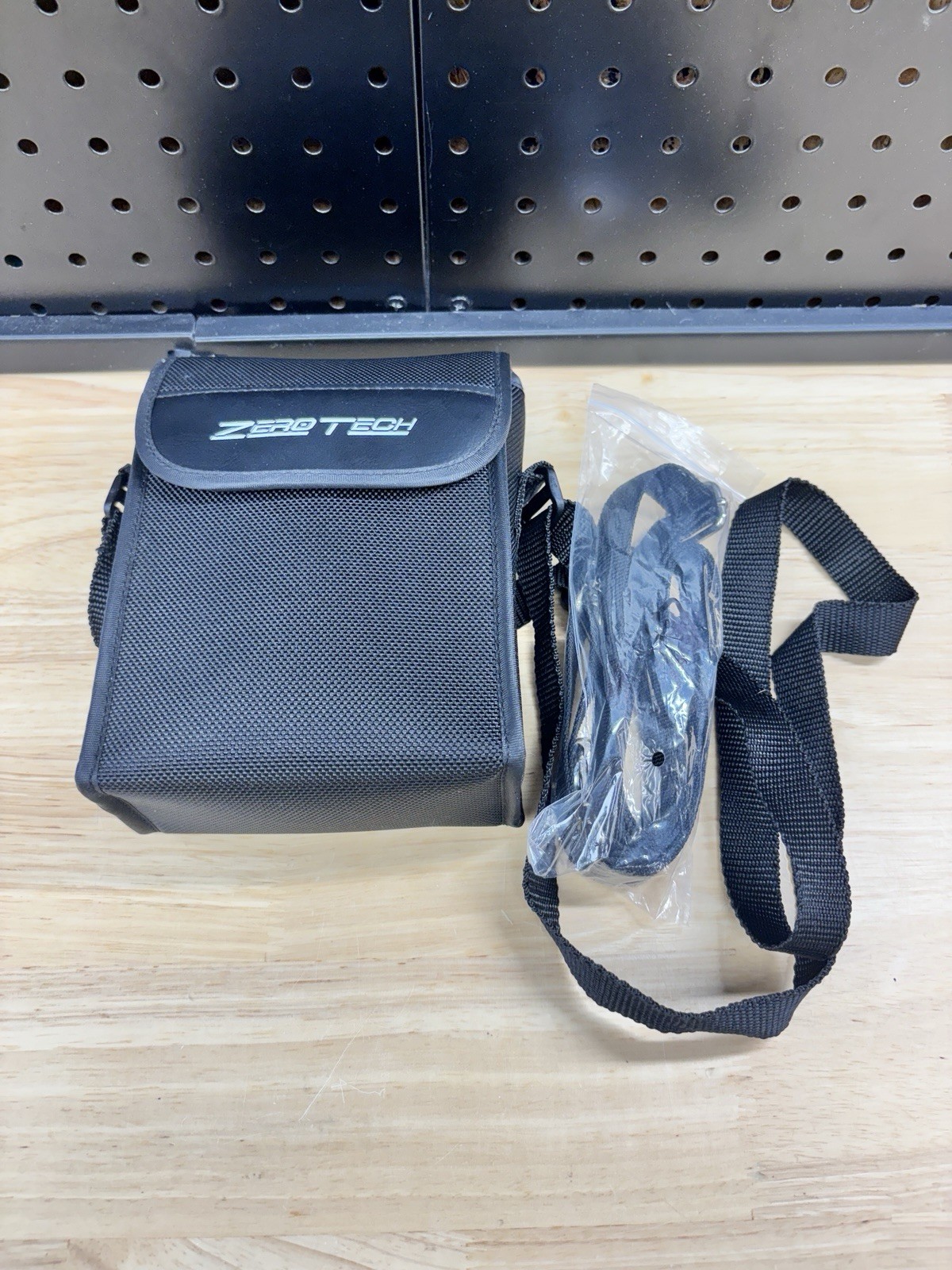 ZeroTech Thrive 10x42mm Binoculars TH1042 *NEW*