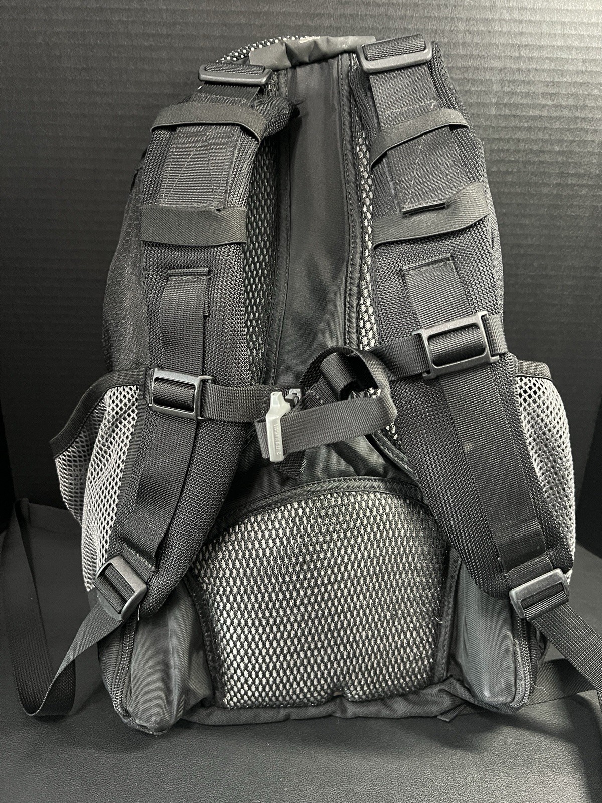 Kelty Whitney 1900 Black Backpack Hiking Hydration Daypack Style 22033060