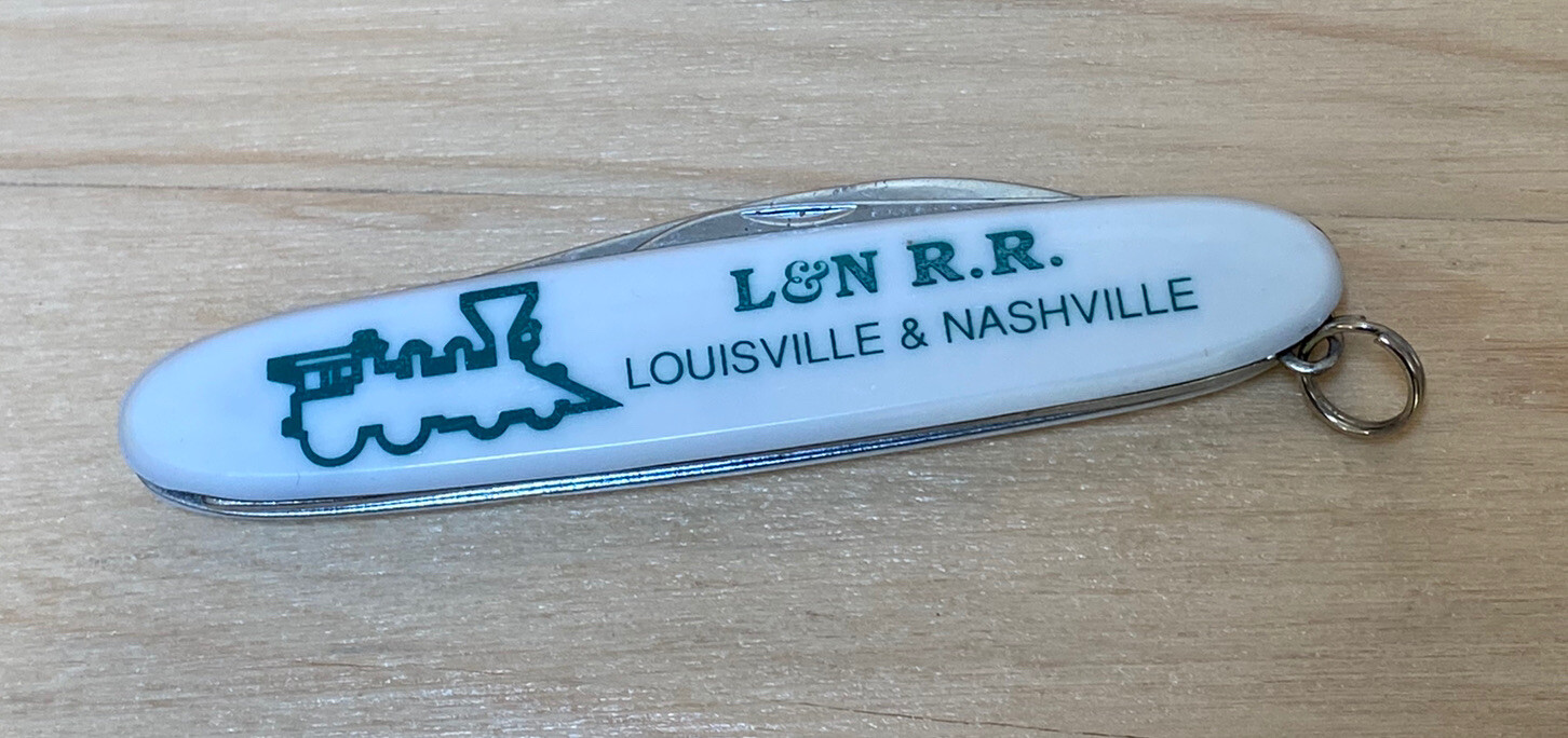 VINTAGE L&N R.R. Louisville & Nashville Train Pocket Knife