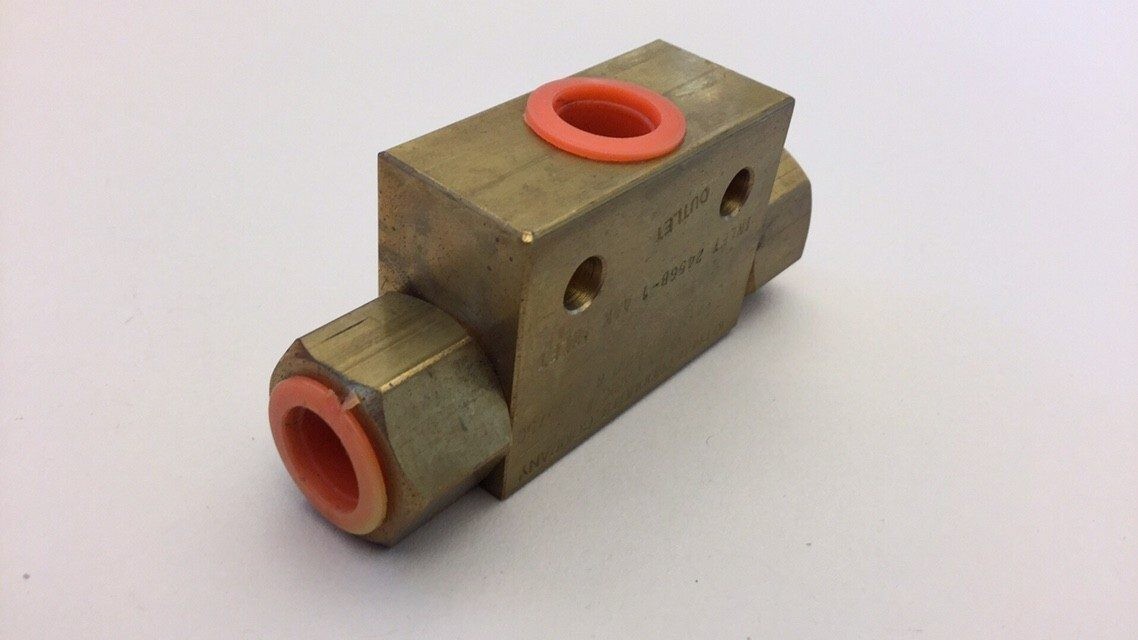 Kepner 2456B-1 Shuttle Valve 1/4" FPT Brass