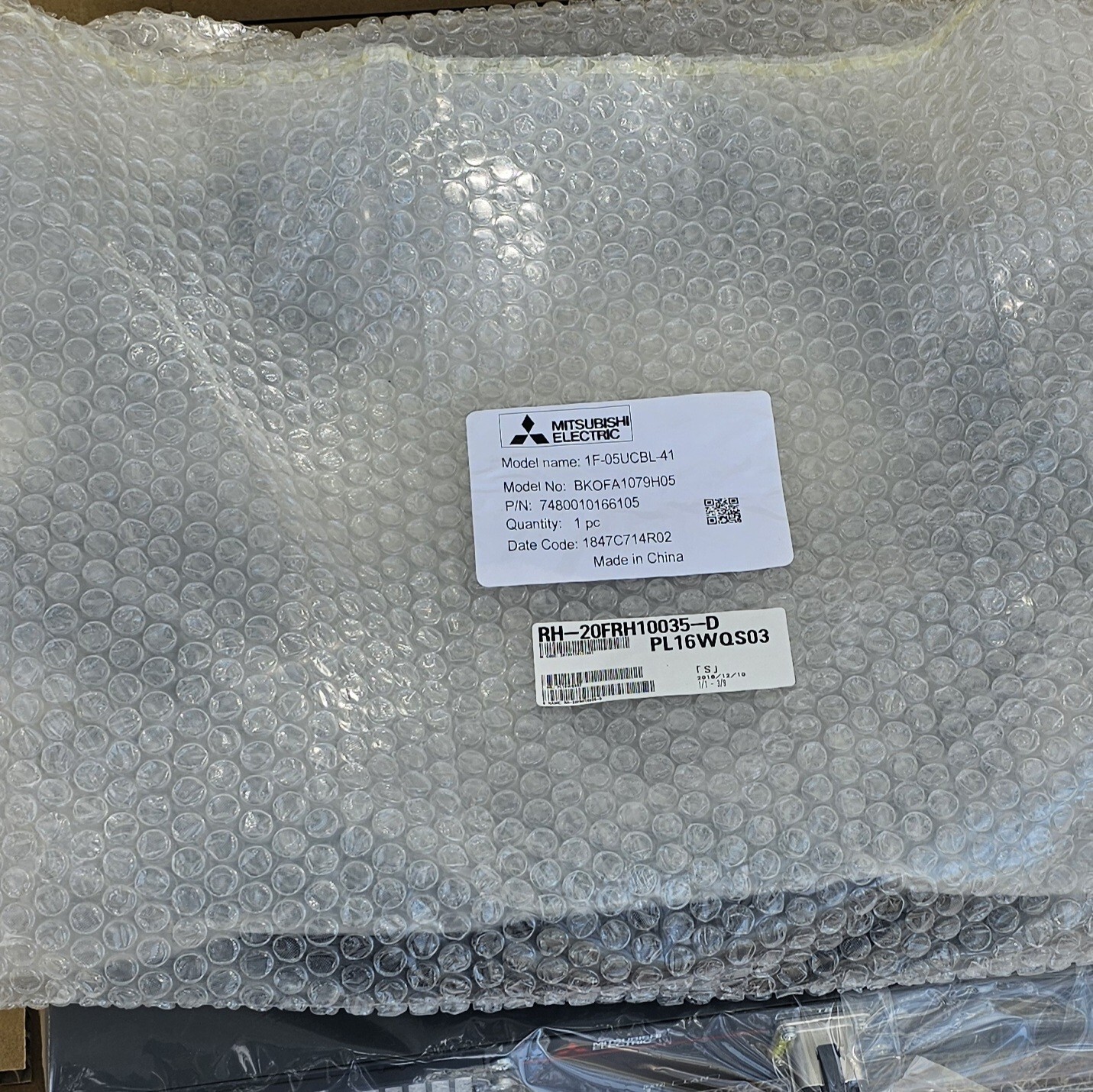 NEW Mitsubishi CR800-20HD Robot Controller w/ cables & Software