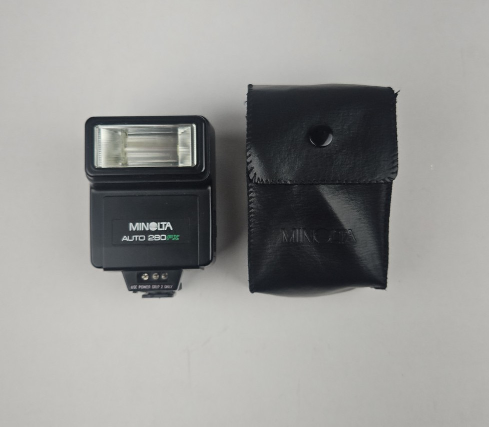 ​Minolta Auto 280PX Dedicated Program Flash with Original Case FOR PARTS ONLY