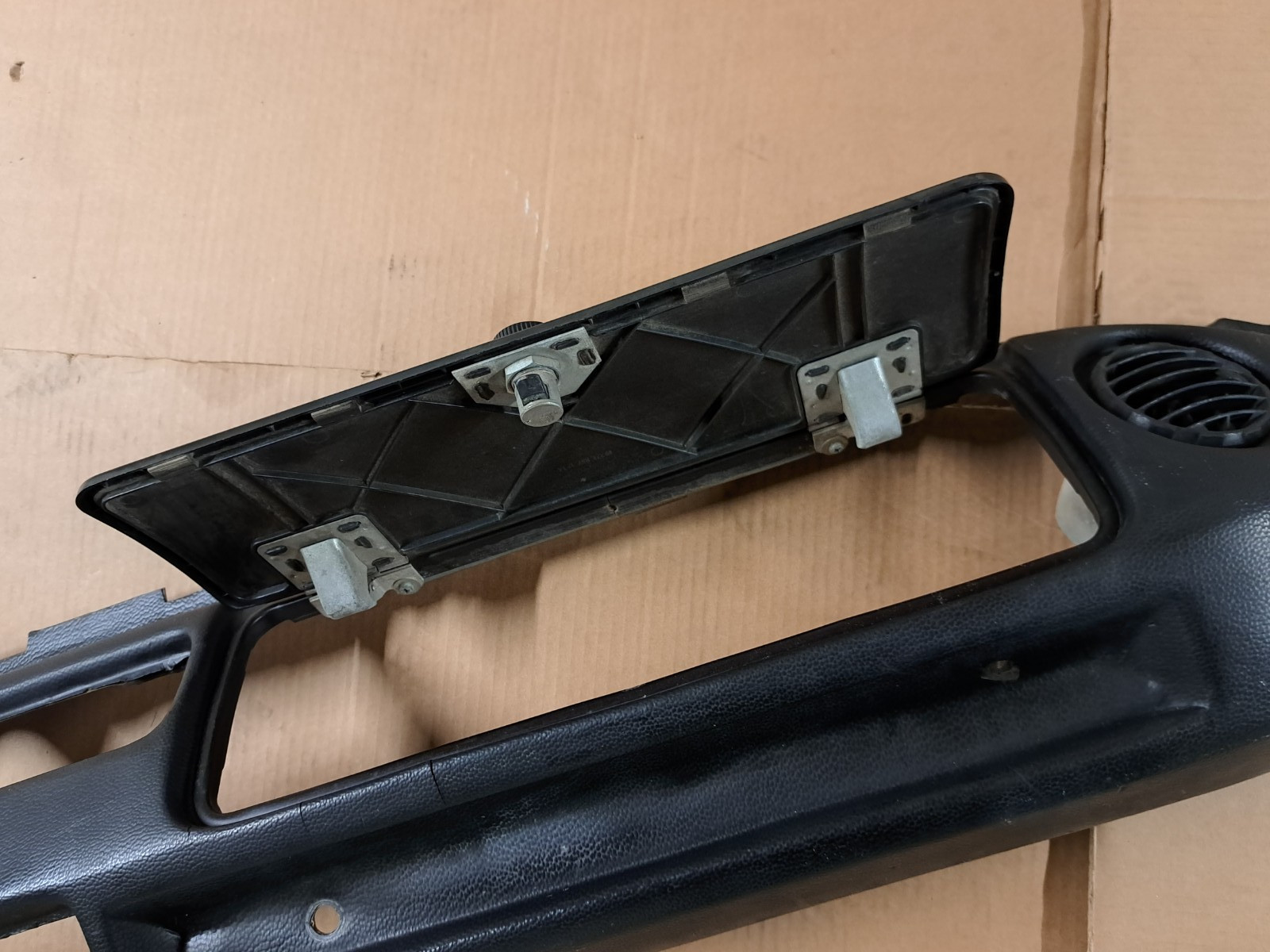vw bay window type2 van bus dashboard & glovebox lid LHD