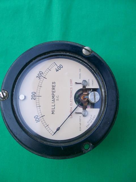 VINTAGE LAMBDA ELECTRONICS ROUND D.C. MILLIAMPERES PANEL METER 0-400