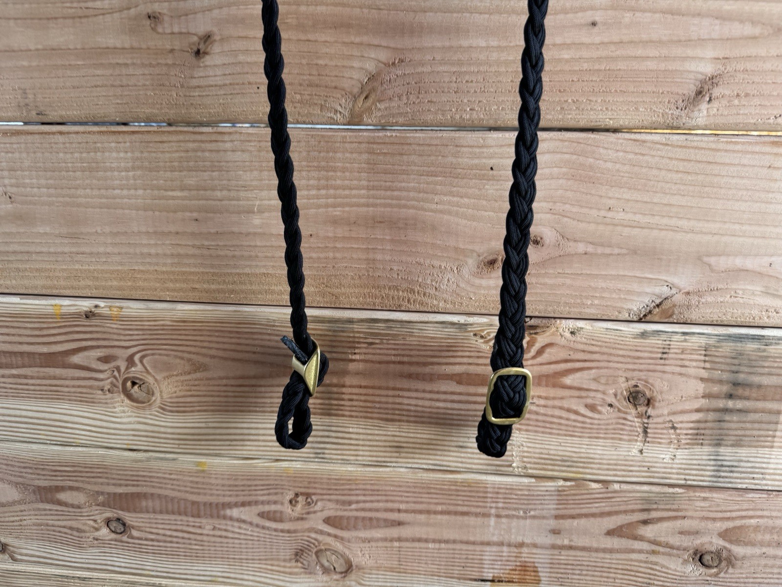 NEW NICE!!! BLACK CABLE BARREL RACING REINS WEIGHTED AMAZING FEEL