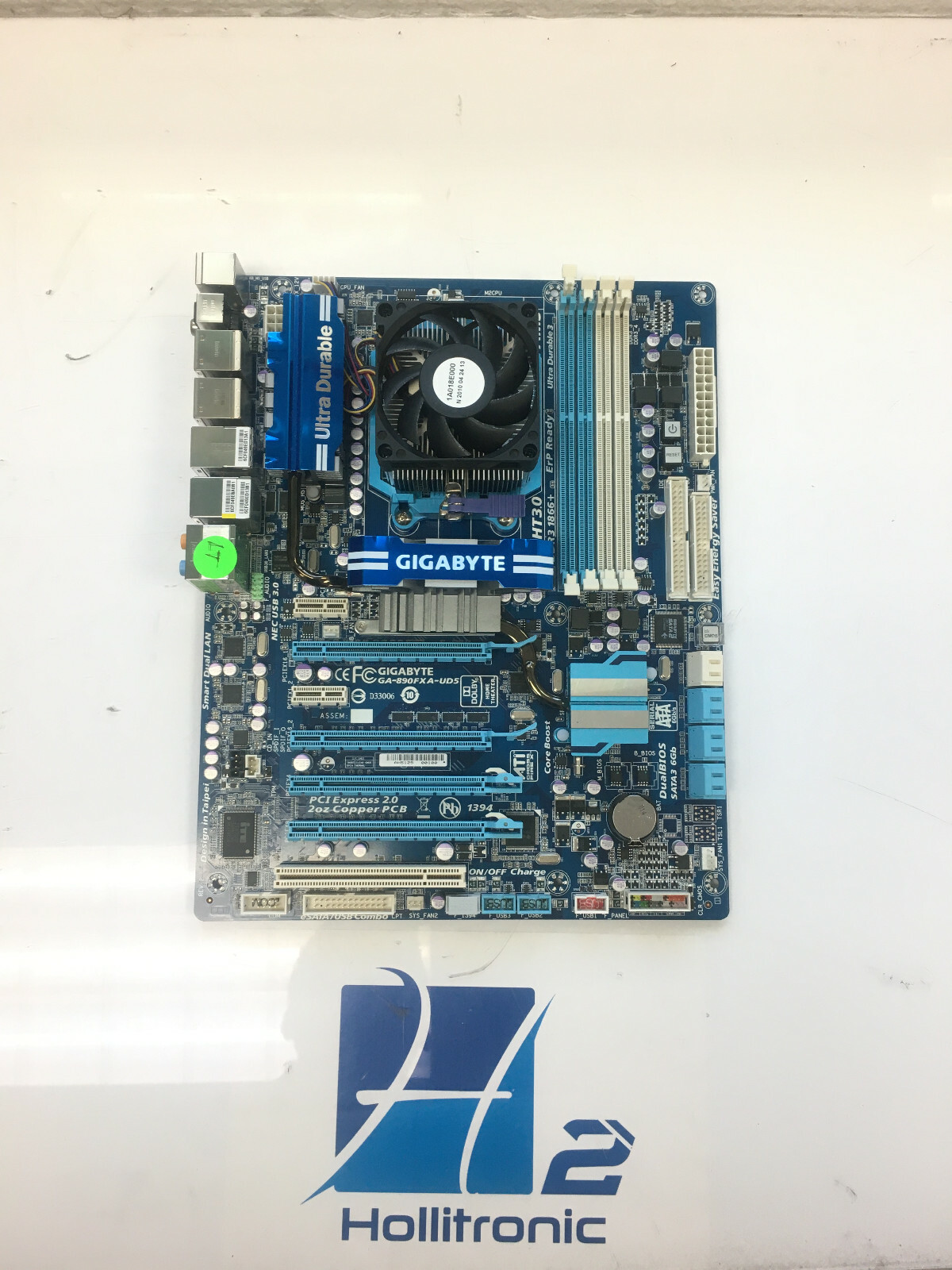 GIGABYTE GA-890FXA-UD5