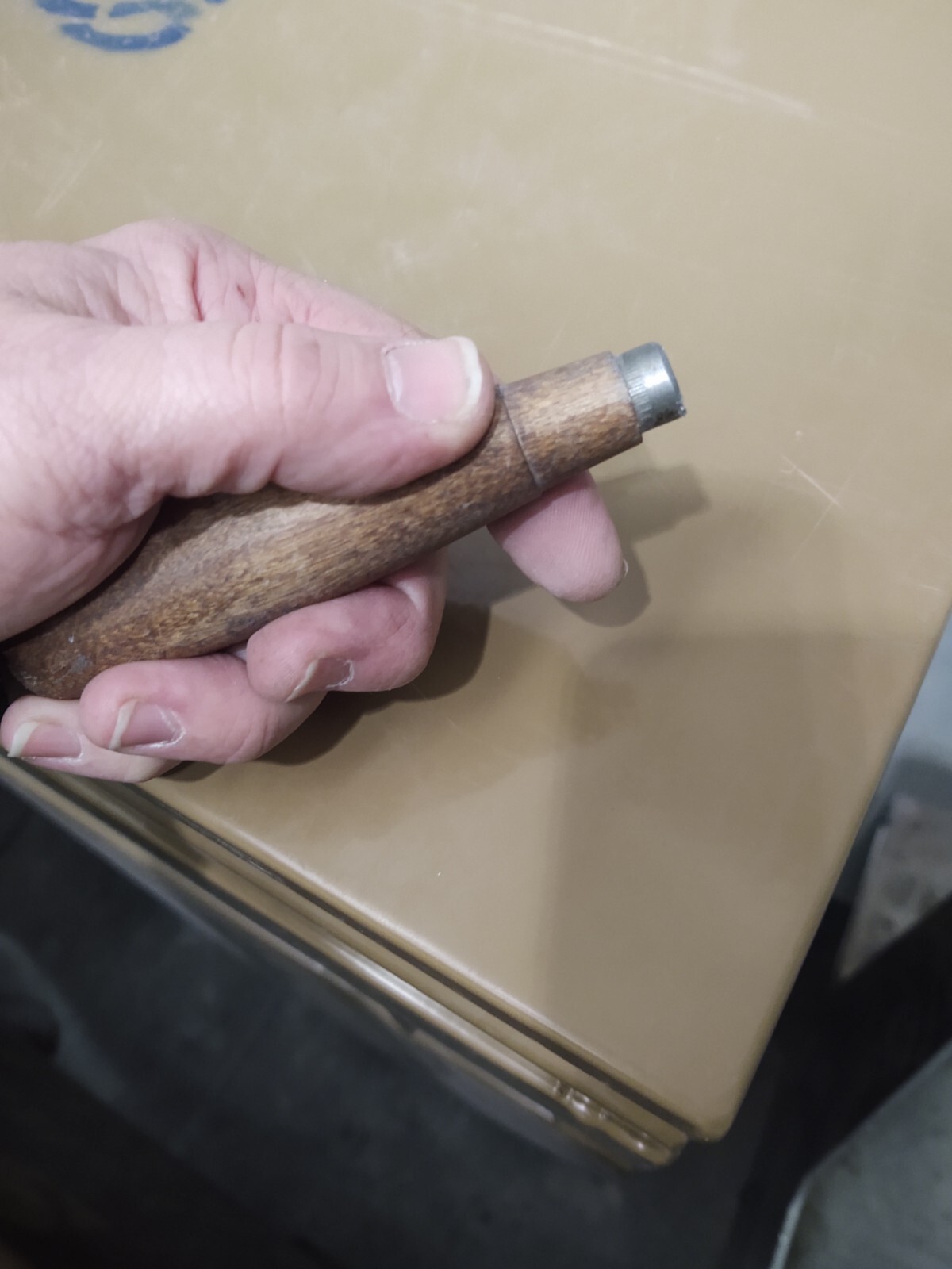 Insulators Hand Tools (Thumb Tac Pusher)