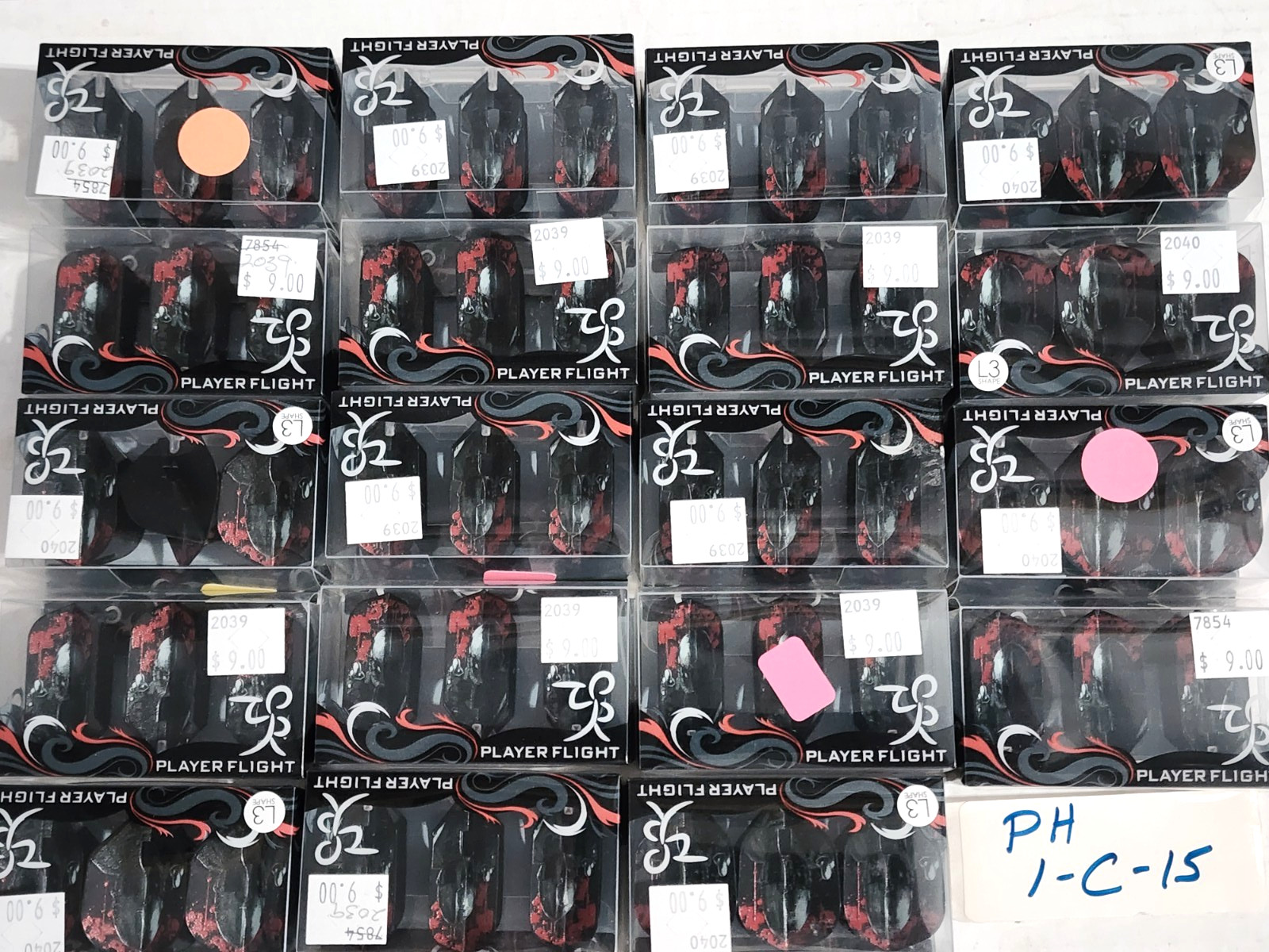 Lot of 19 Sets- L-Style Red and Black Flights