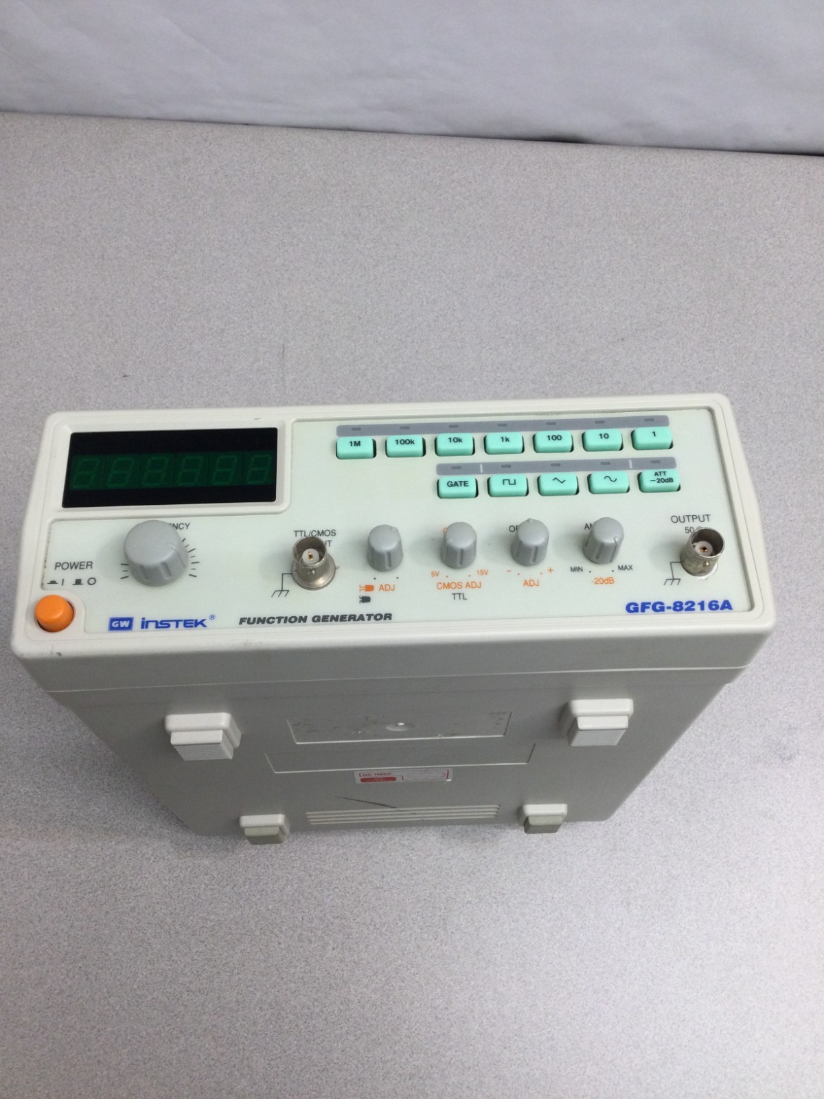 **AS-IS**POWER ON, NON-TESTED GW Instek GFG-8216A Function Generator