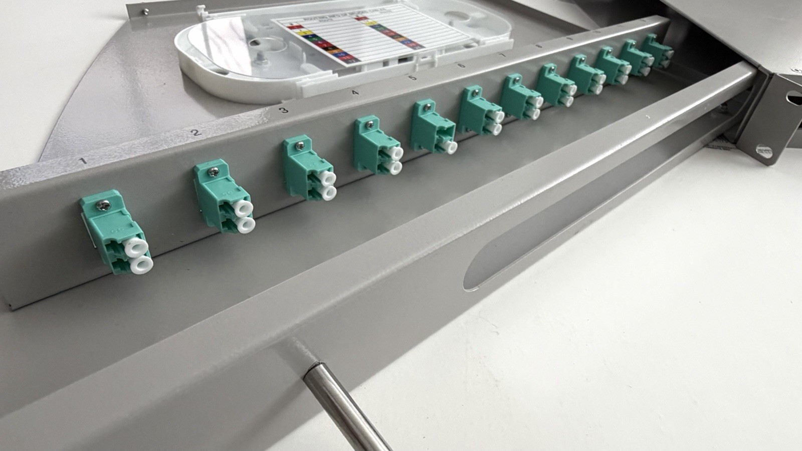 12 SC/APC Duplex Fiber Optic Patch Panel 1U Sliding Rack Mount w/ Splice Tray