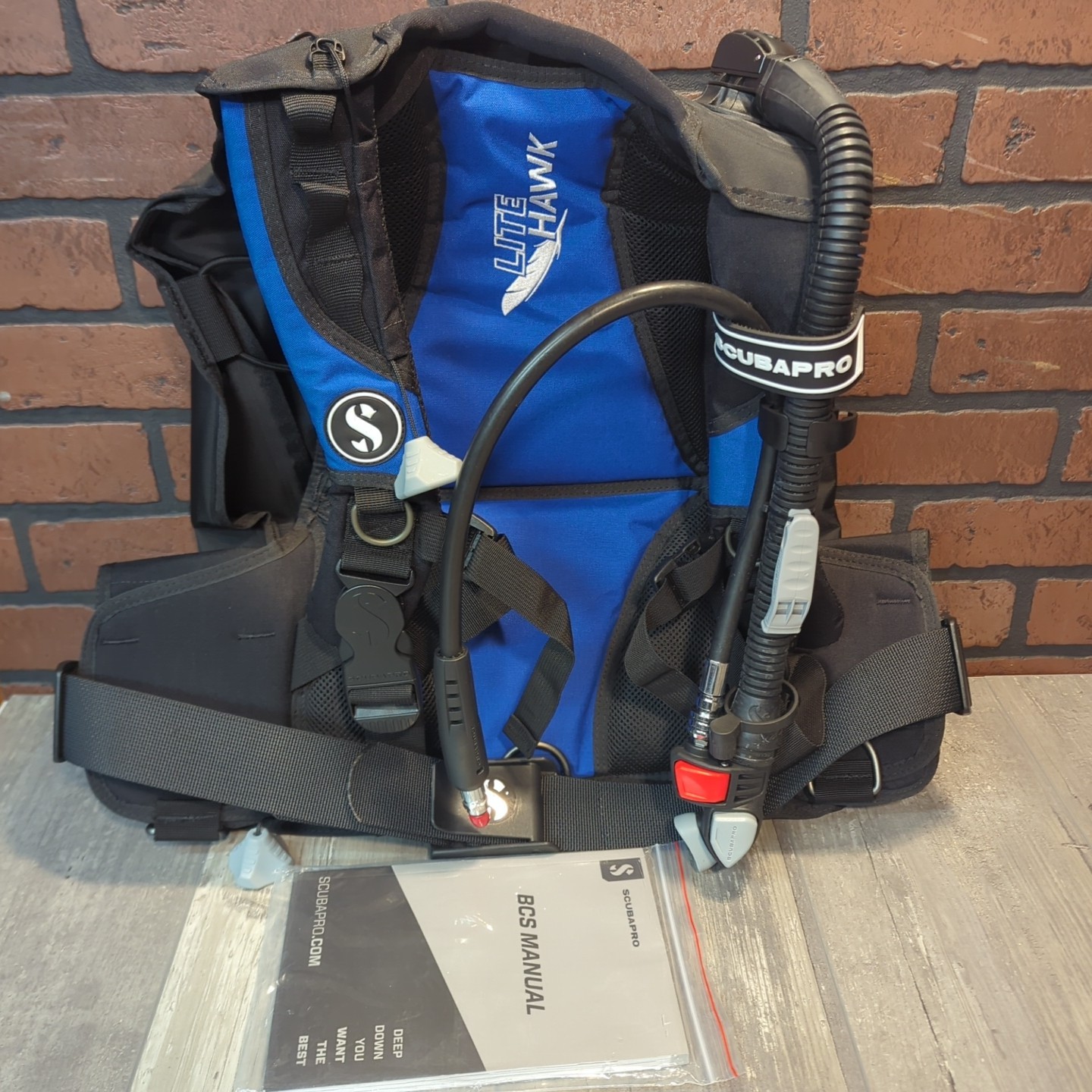 SCUBAPRO Litehawk Diving BCD w/BPI (Black/Blue) Back Inflated Lightweight
