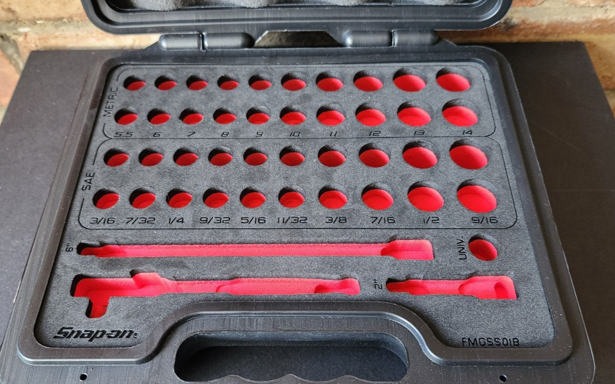 Snap On PB200B storage case with FMGSS01B foam tray for 1/4" socket set