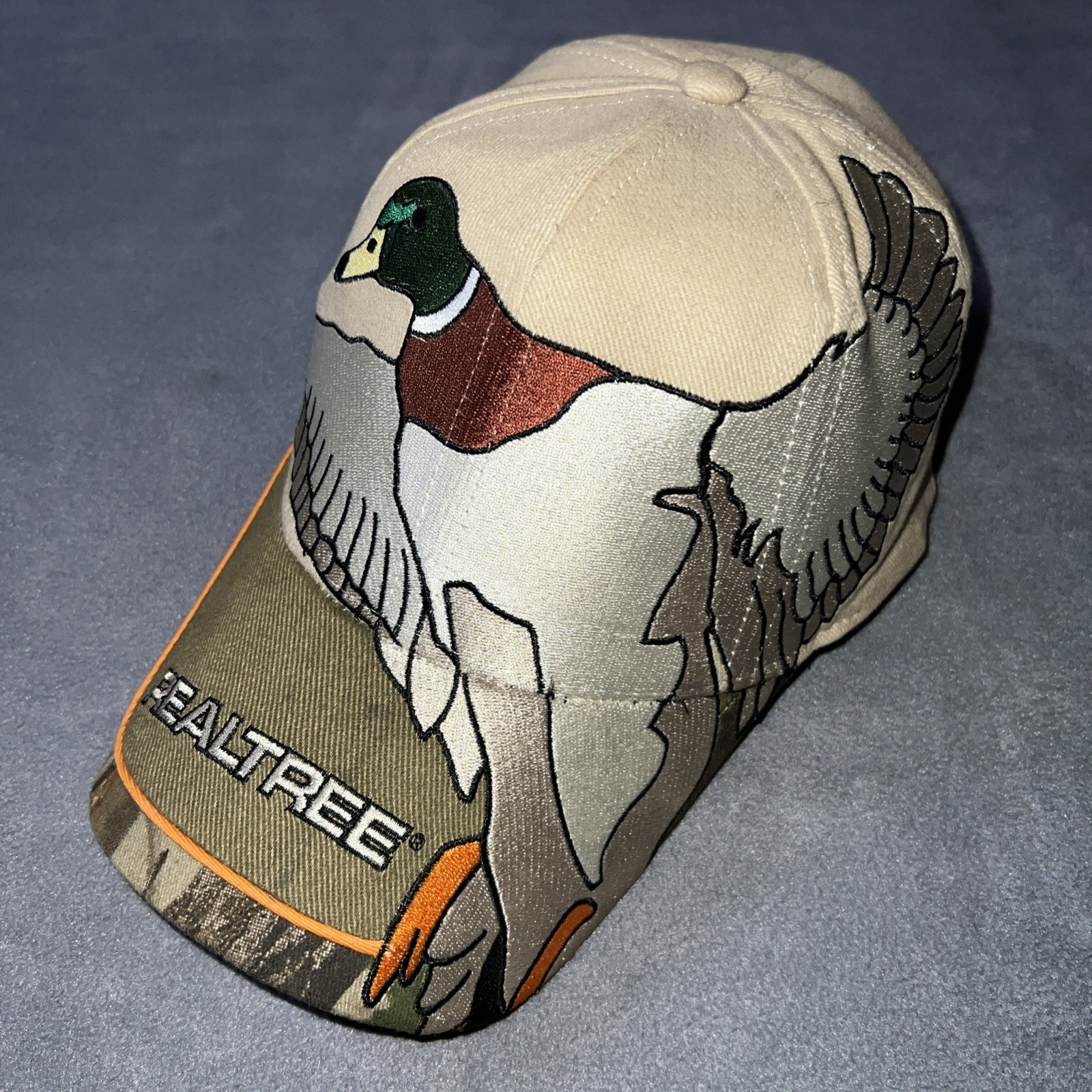 VINTAGE TEAM REALTREE SIGNATURE COLLECTION CAP-ALL OVER DUCK DESIGN