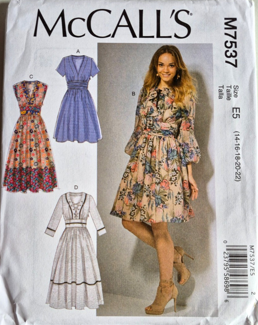MCCALLS PATTERN 7537  DRESSES   MISSES SIZES  14 16 18 20 22  UNCUT  FF