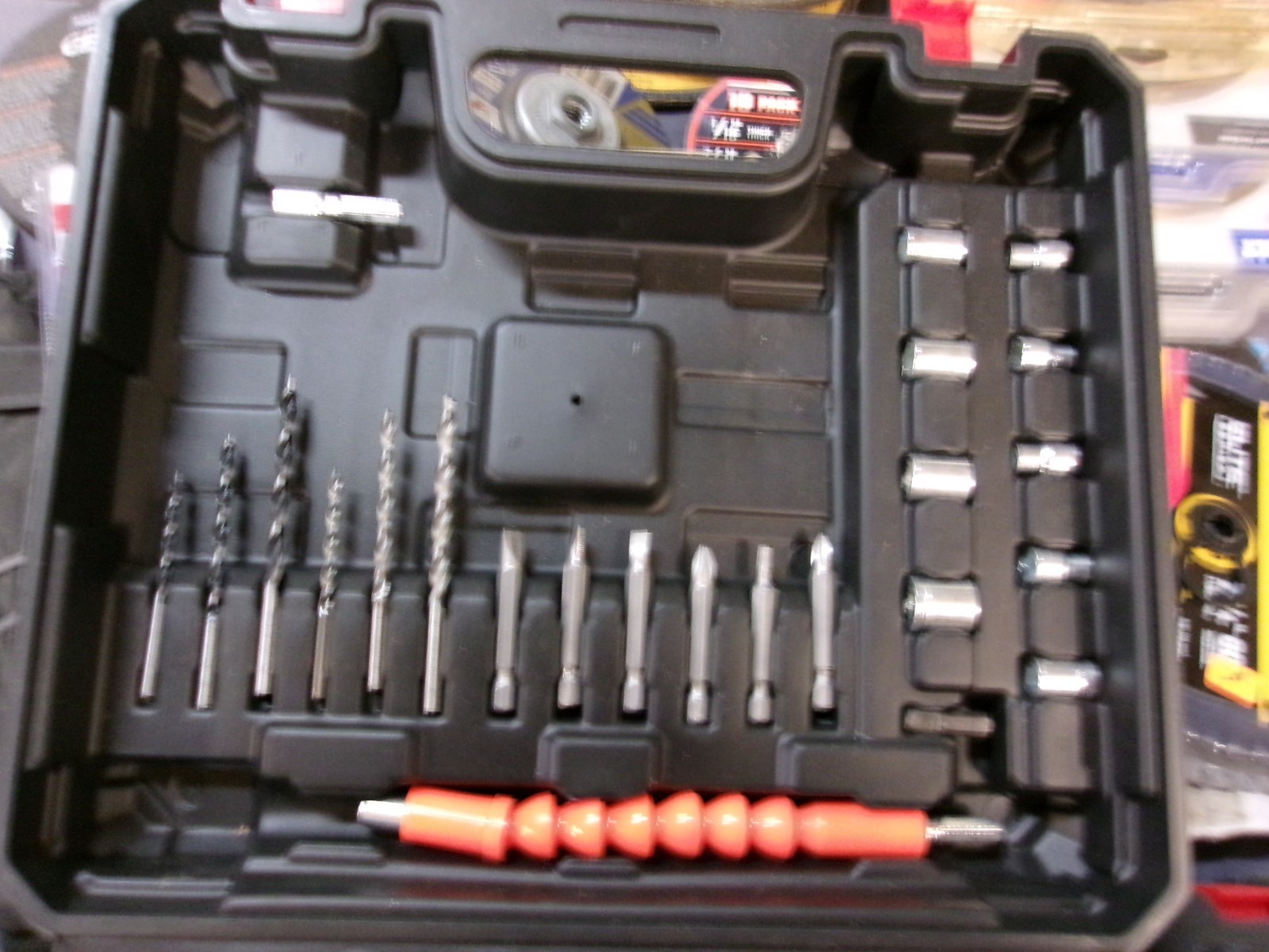 ALSONEW Brushless Cordless Drill Set With 20V Battery, Charger & Case!