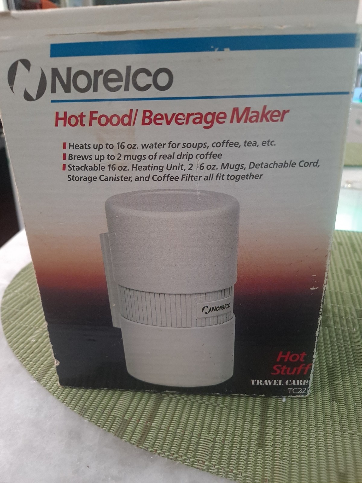 Hot Stuff Hot Food Beverage Maker. Norelco Travel Model TC-22 White. Never Used.