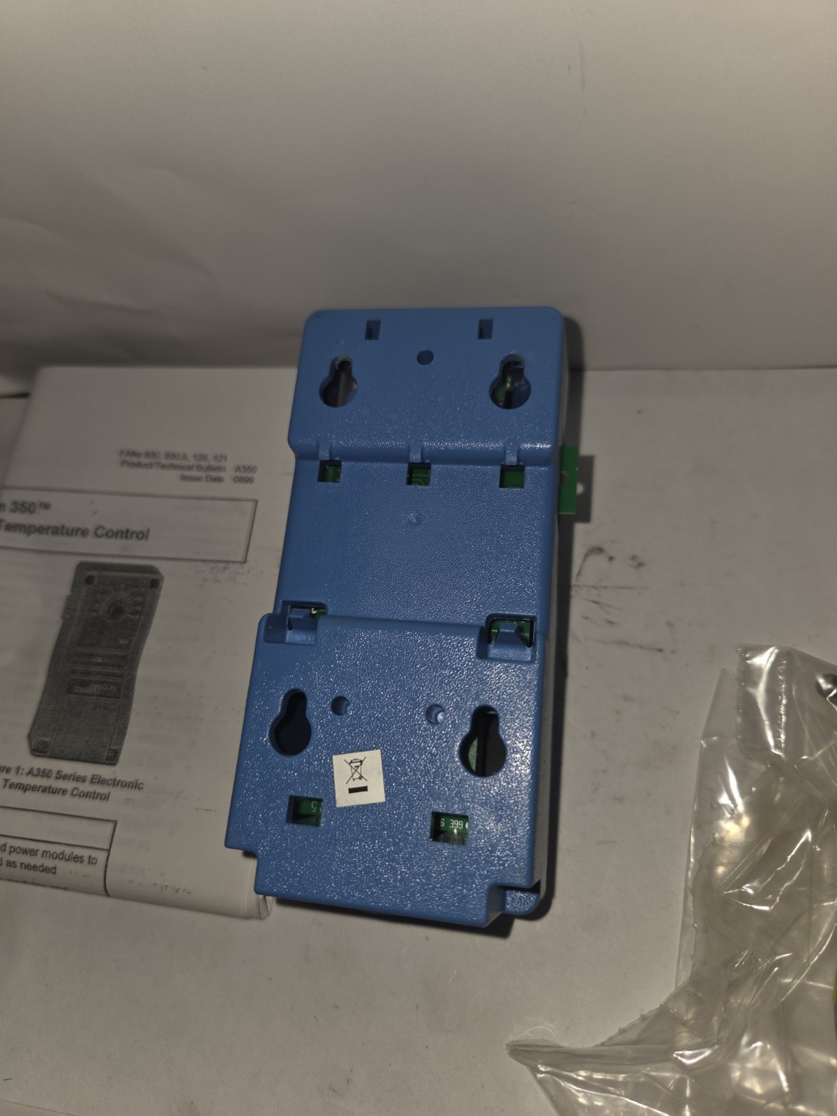 NEW GENUINE JOHNSON CONTROLS A350AA-3C TEMPERATURE CONTROL MODULE W/ SENSOR