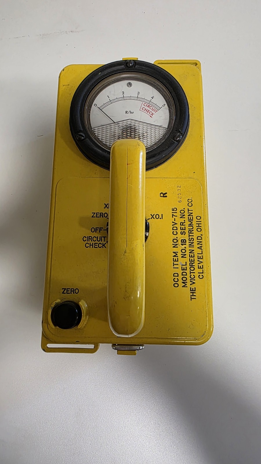 Victoreen CDV-715 Radiological Survey Meter Model 1B
