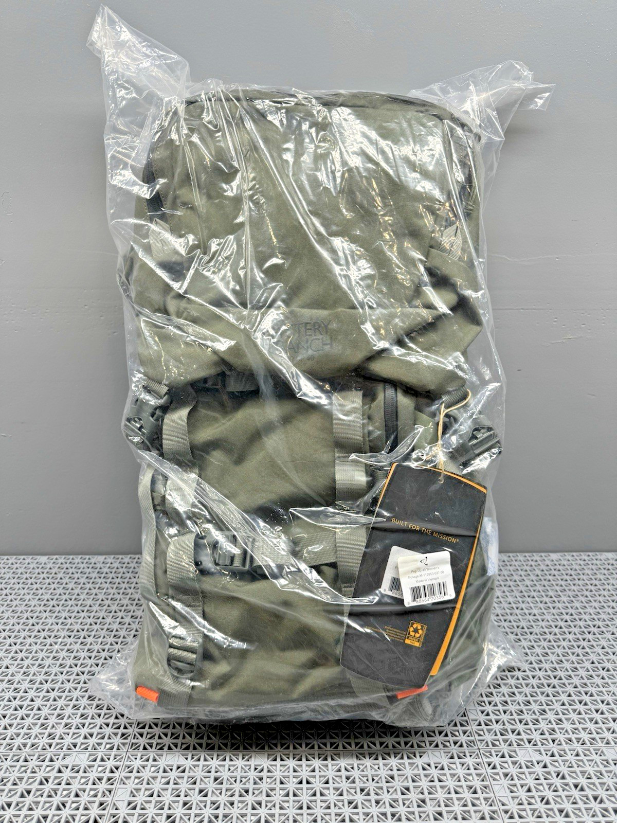 * NEW * Mystery Ranch Pop Up 40 Womens Backpack Hunting Hiking Daypack M/L Green