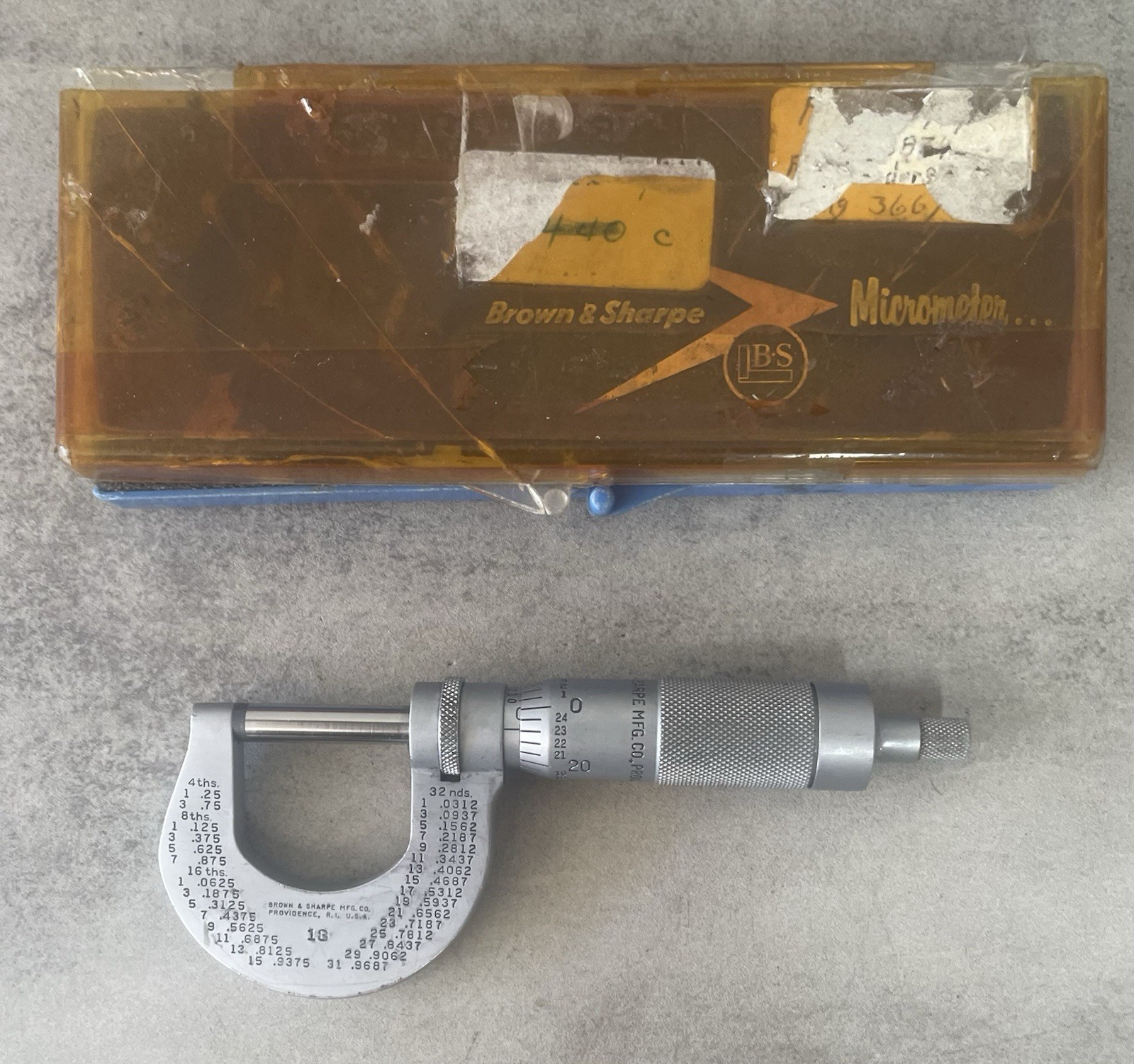 Vintage Brown & Sharpe No. 13 Outside Micrometer 0-1in .0001 Case